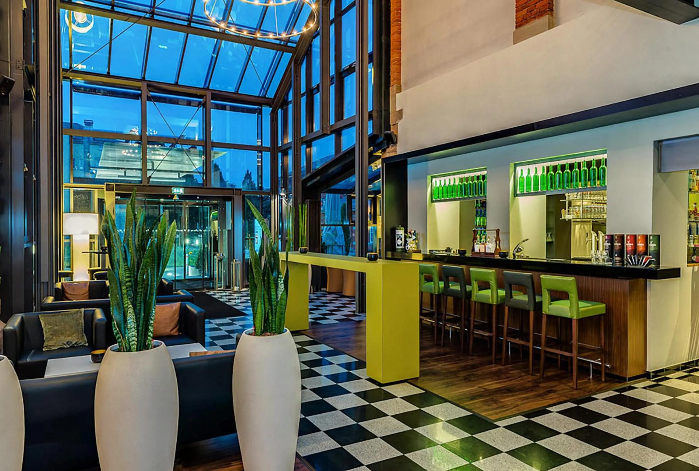 Lounge or bar in nestor Hotel Stuttgart-Ludwigsburg