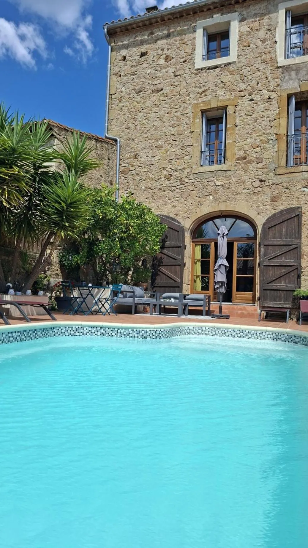 Pool view in Maison Dix Chambres d'hôtes et Espace SPA Bien être