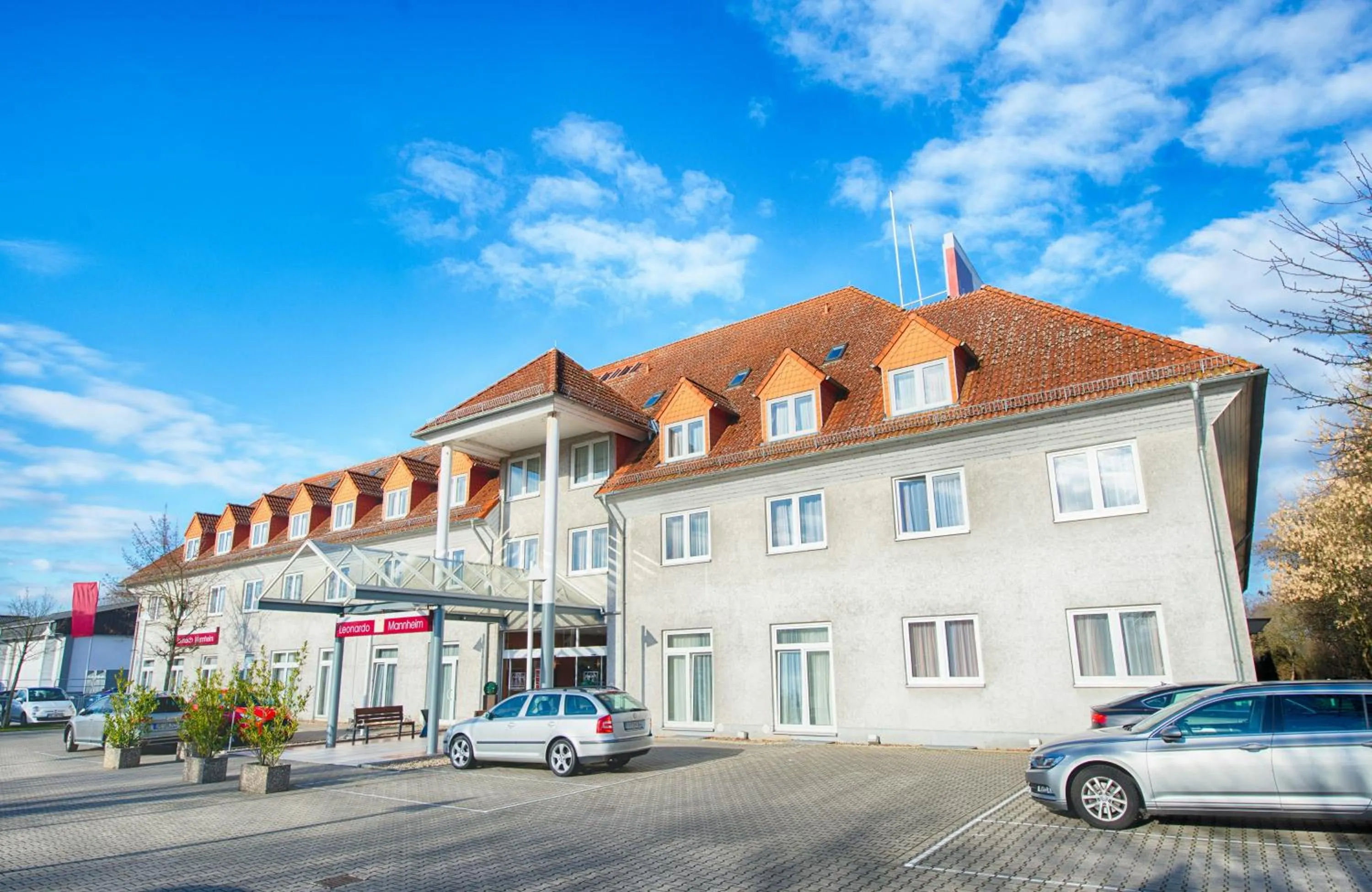 Property building in Leonardo Hotel Mannheim-Ladenburg