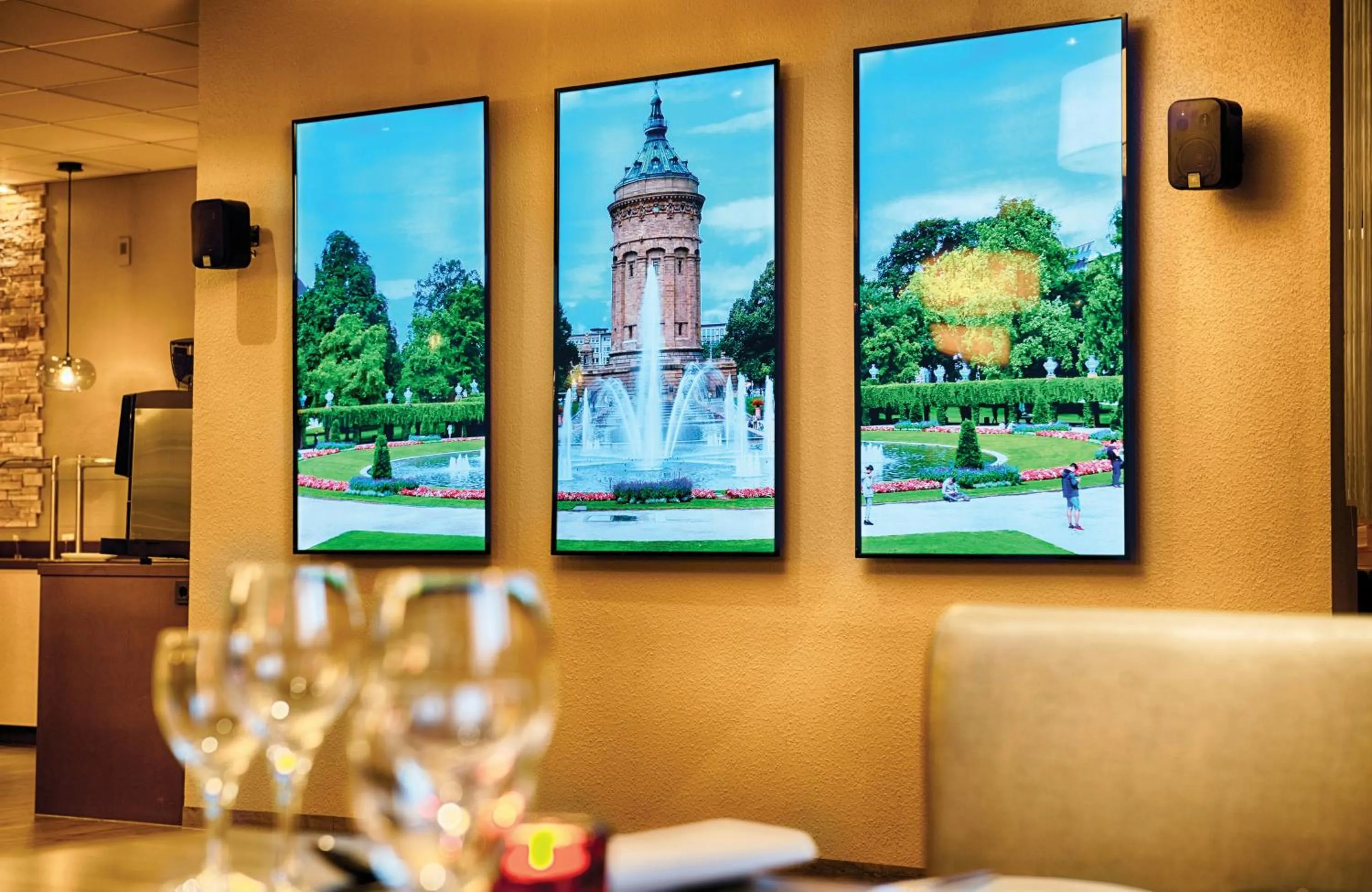 Decorative detail in Leonardo Hotel Mannheim-Ladenburg