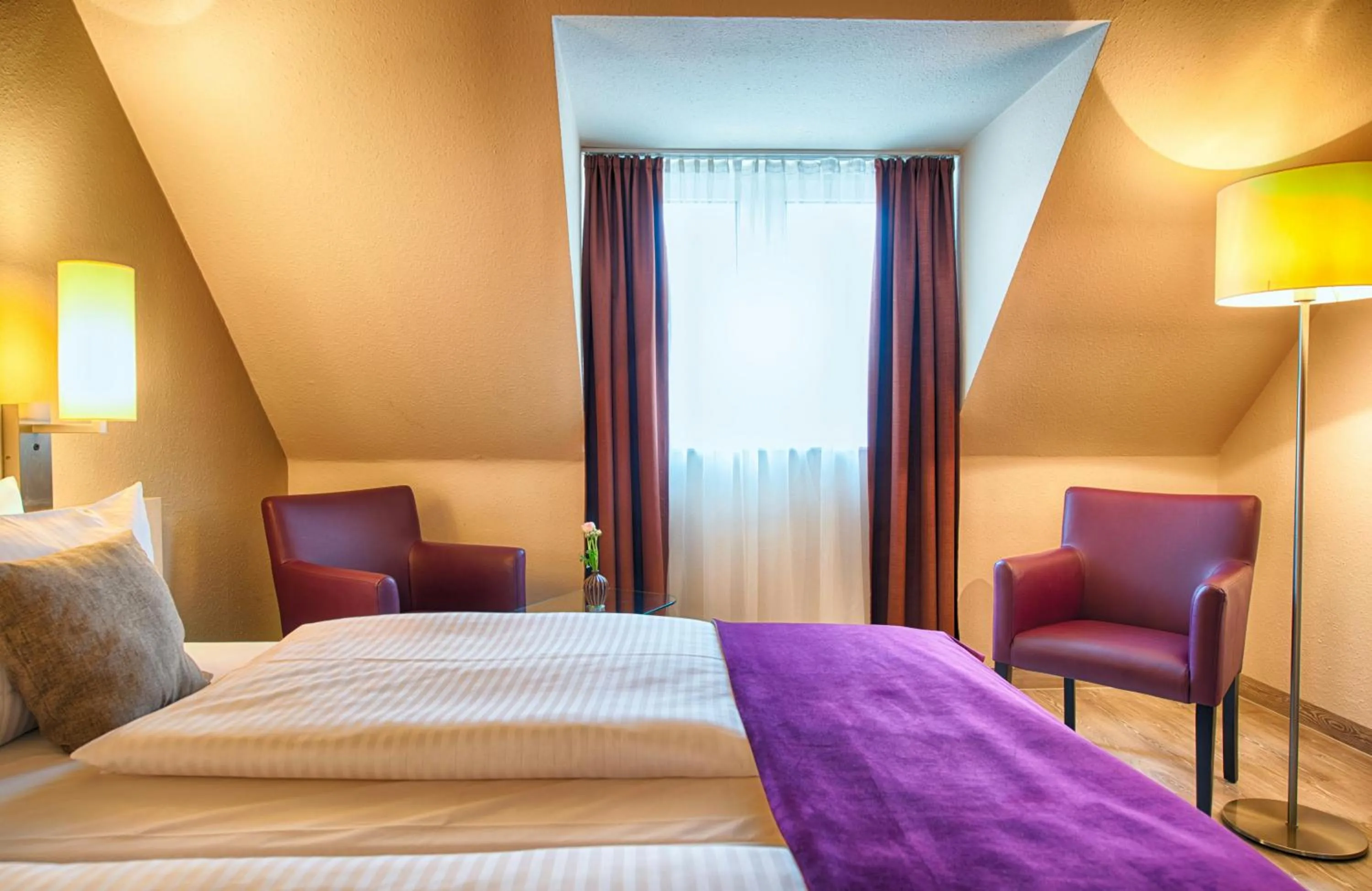 Photo of the whole room, Bed in Leonardo Hotel Mannheim-Ladenburg