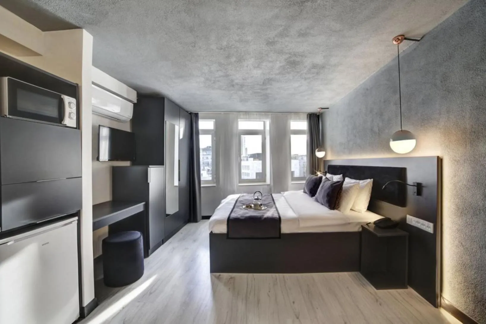 Photo of the whole room, Bed in Taksim Seya Suites Hotel