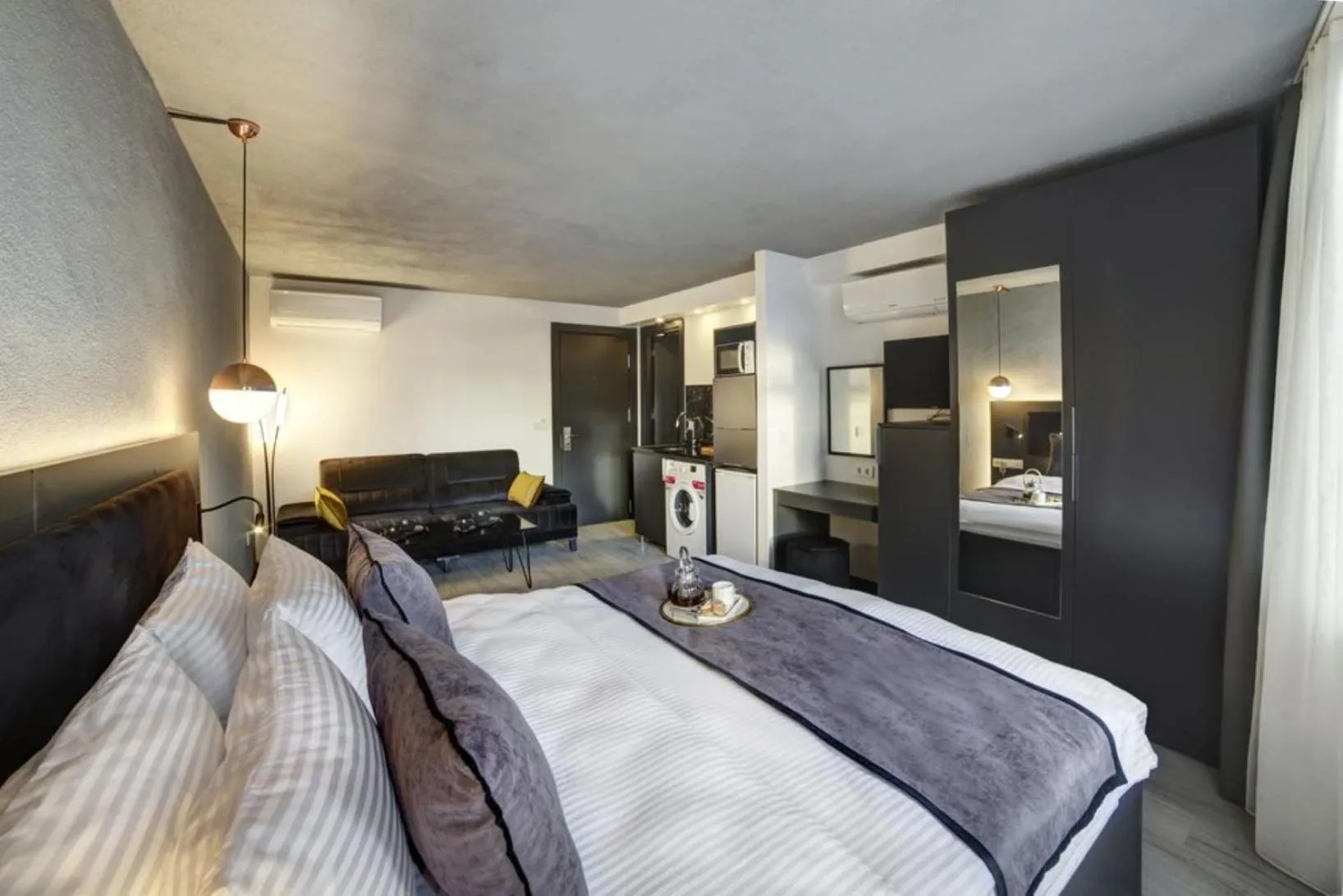 Photo of the whole room, Bed in Taksim Seya Suites Hotel