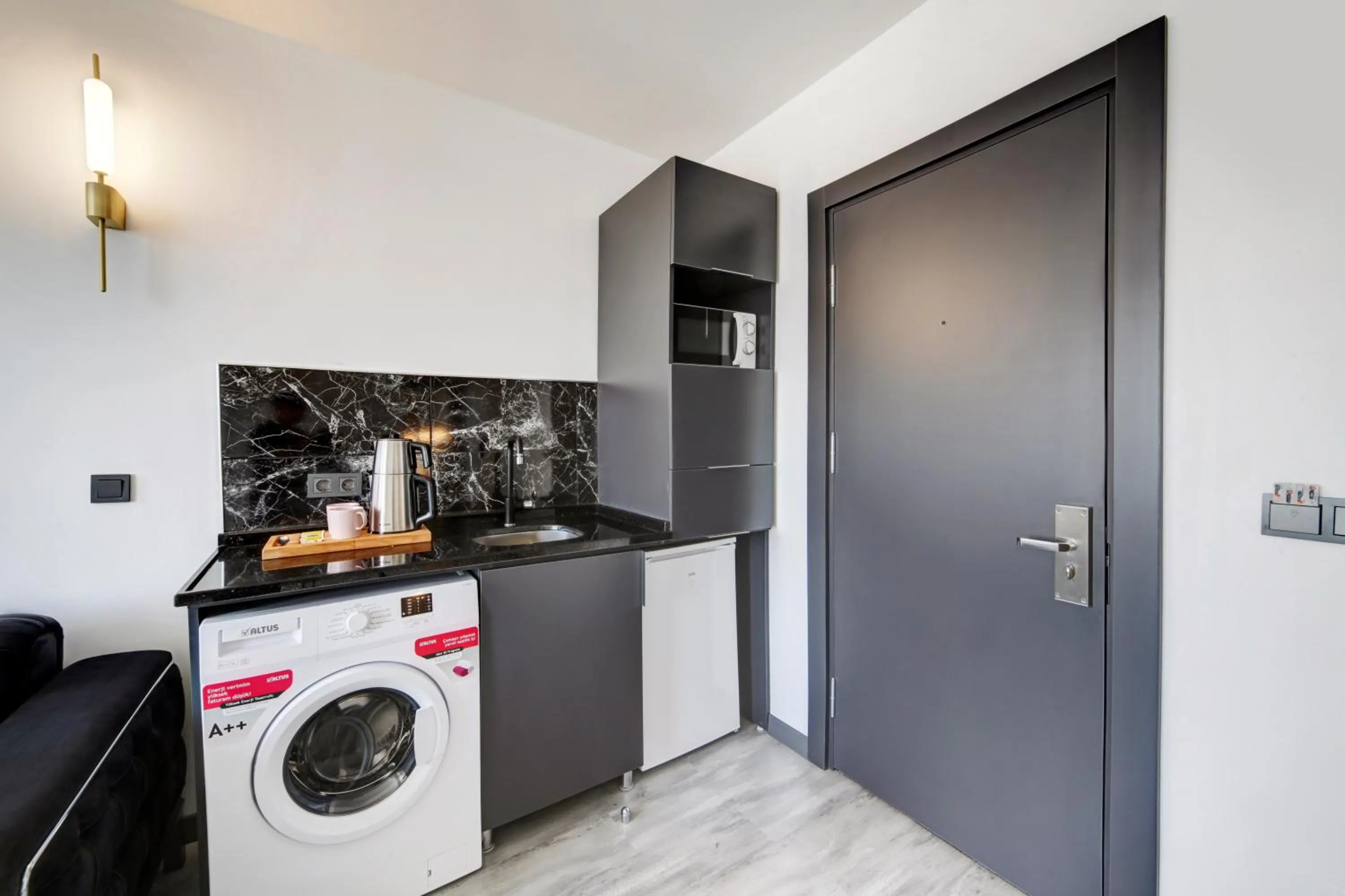 Kitchen or kitchenette in Taksim Seya Suites Hotel