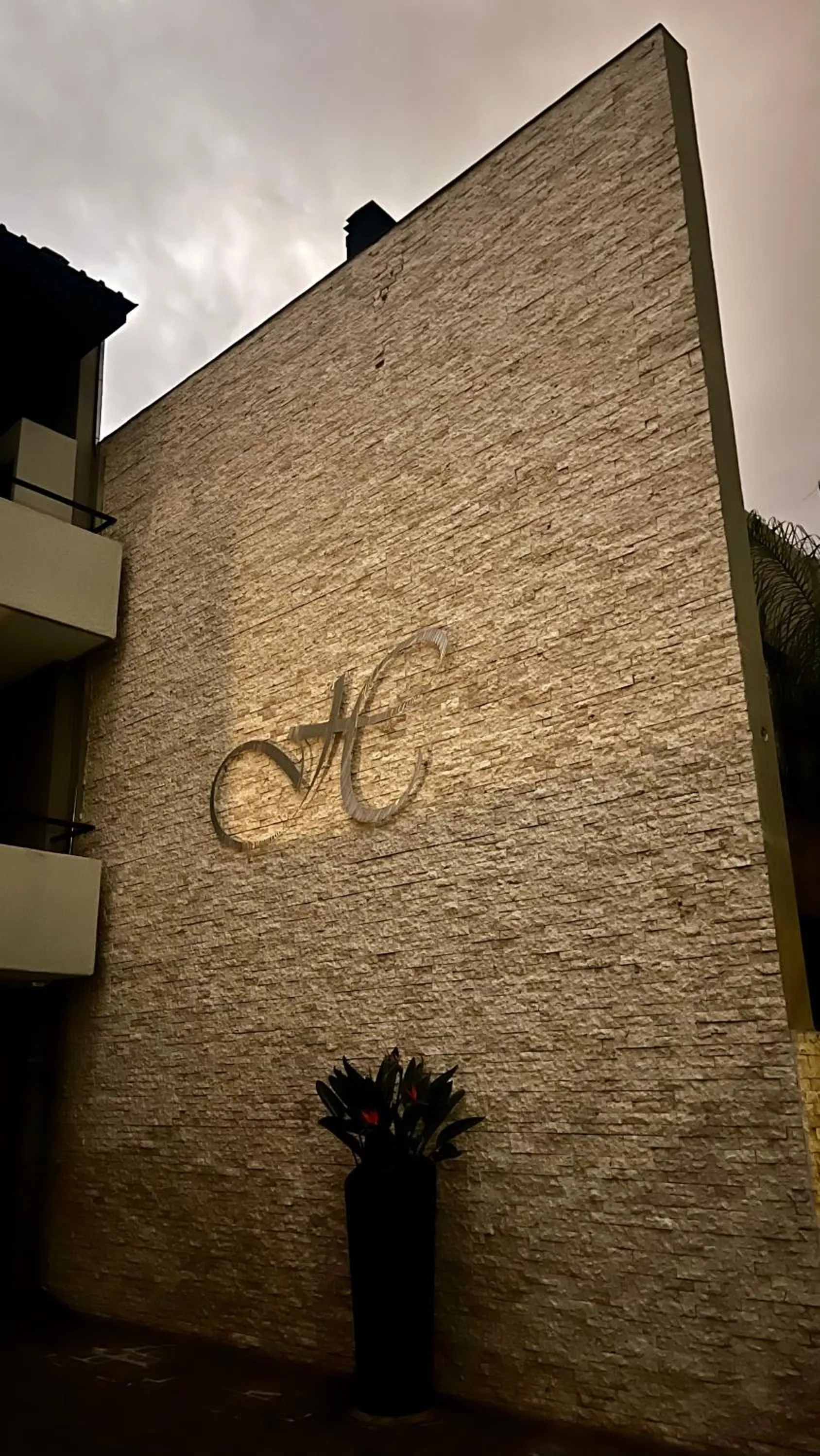 Day in Hillside Accommodation