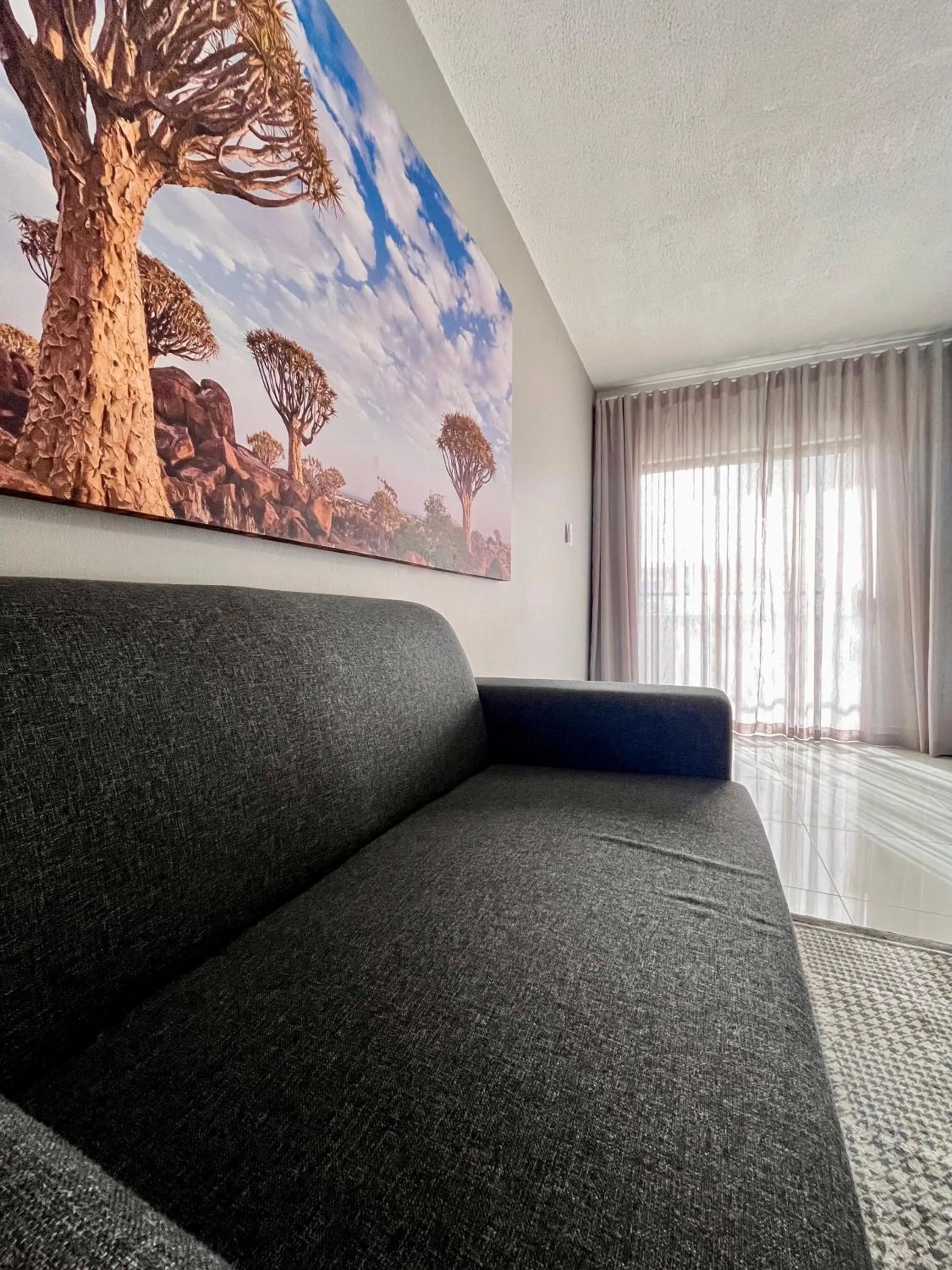 Living room, Bed in Hillside Accommodation