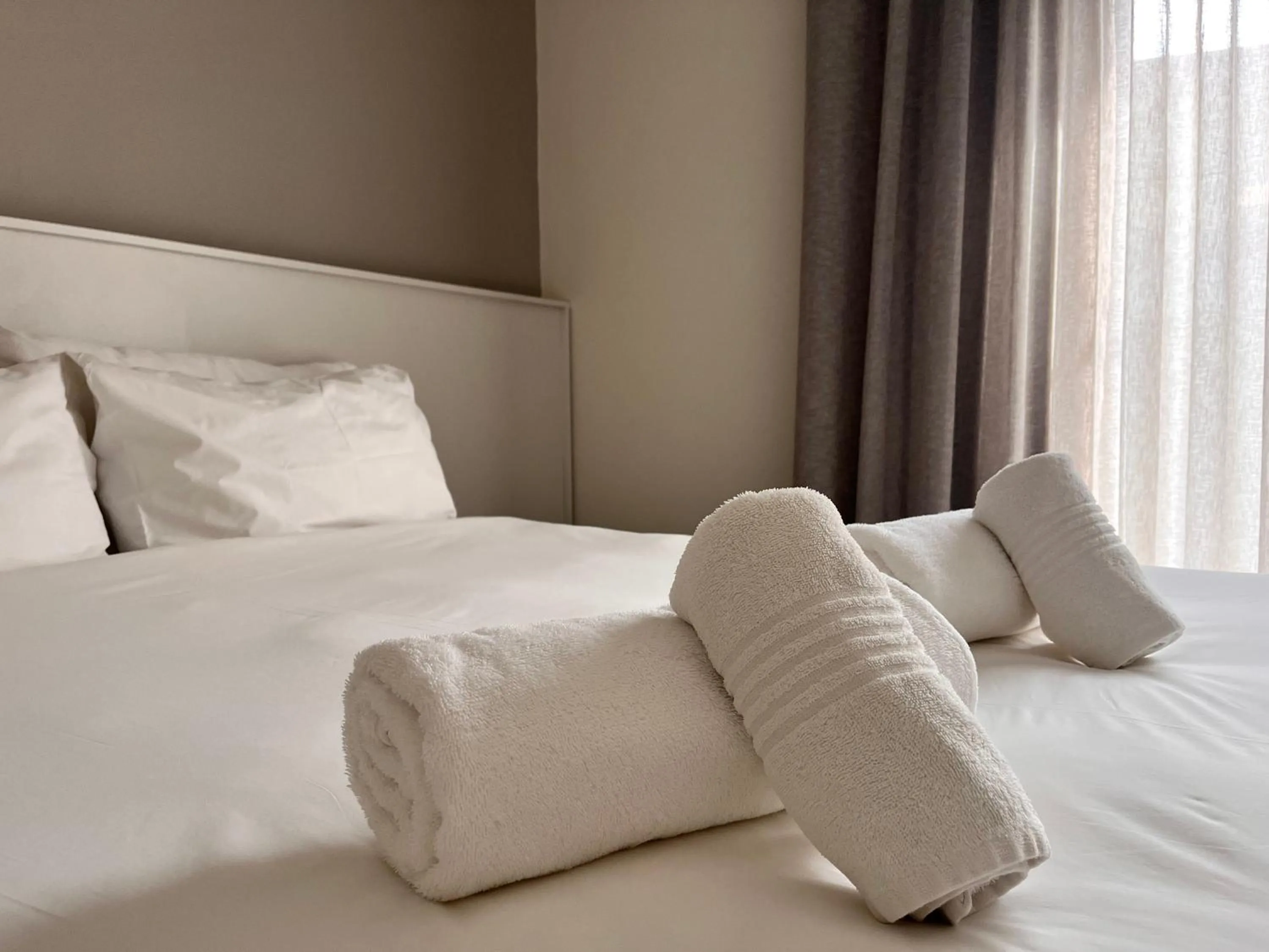 Bedroom, Bed in Hillside Accommodation