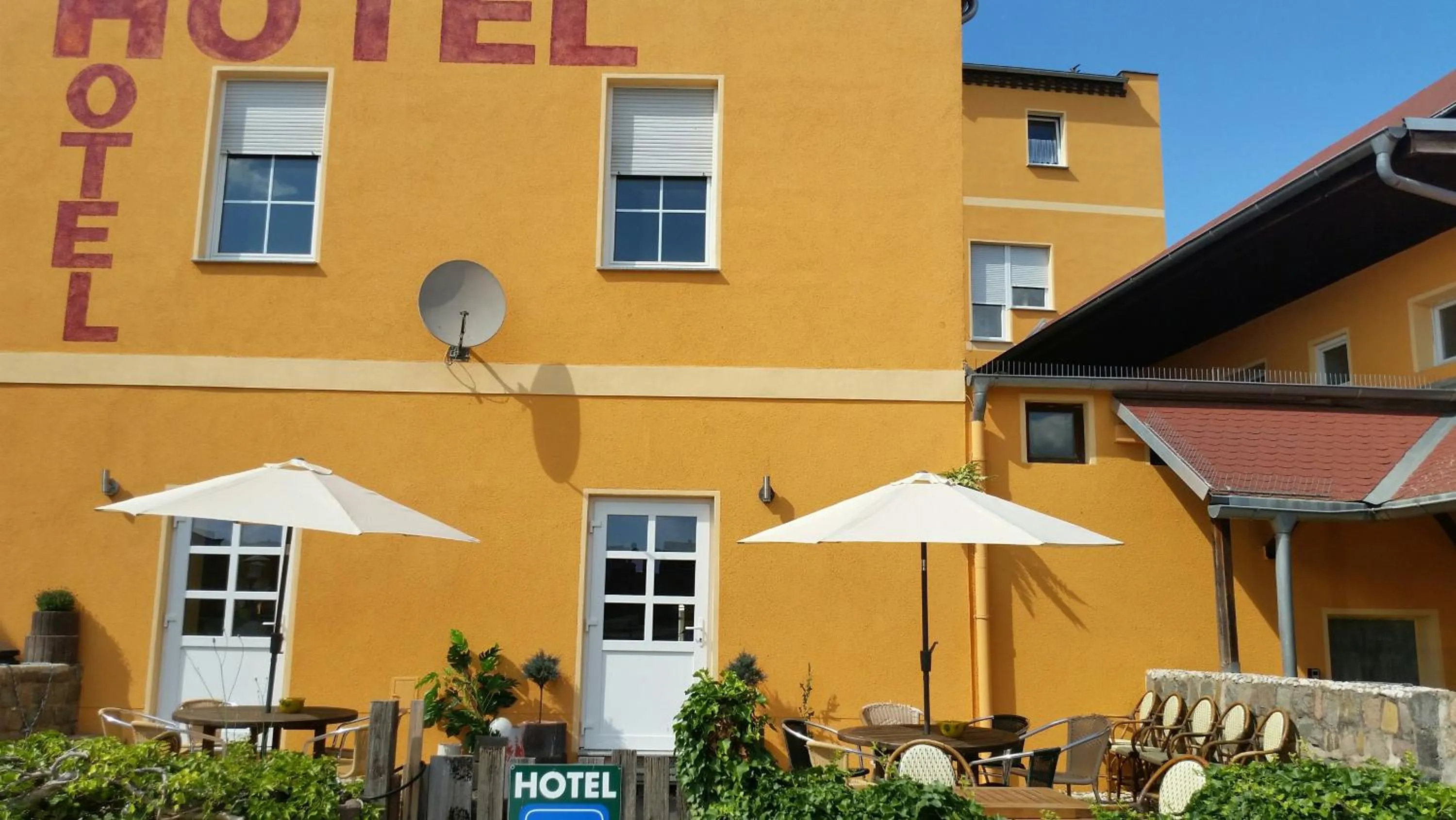 Property building in Hotel-Pension Grüne Linde