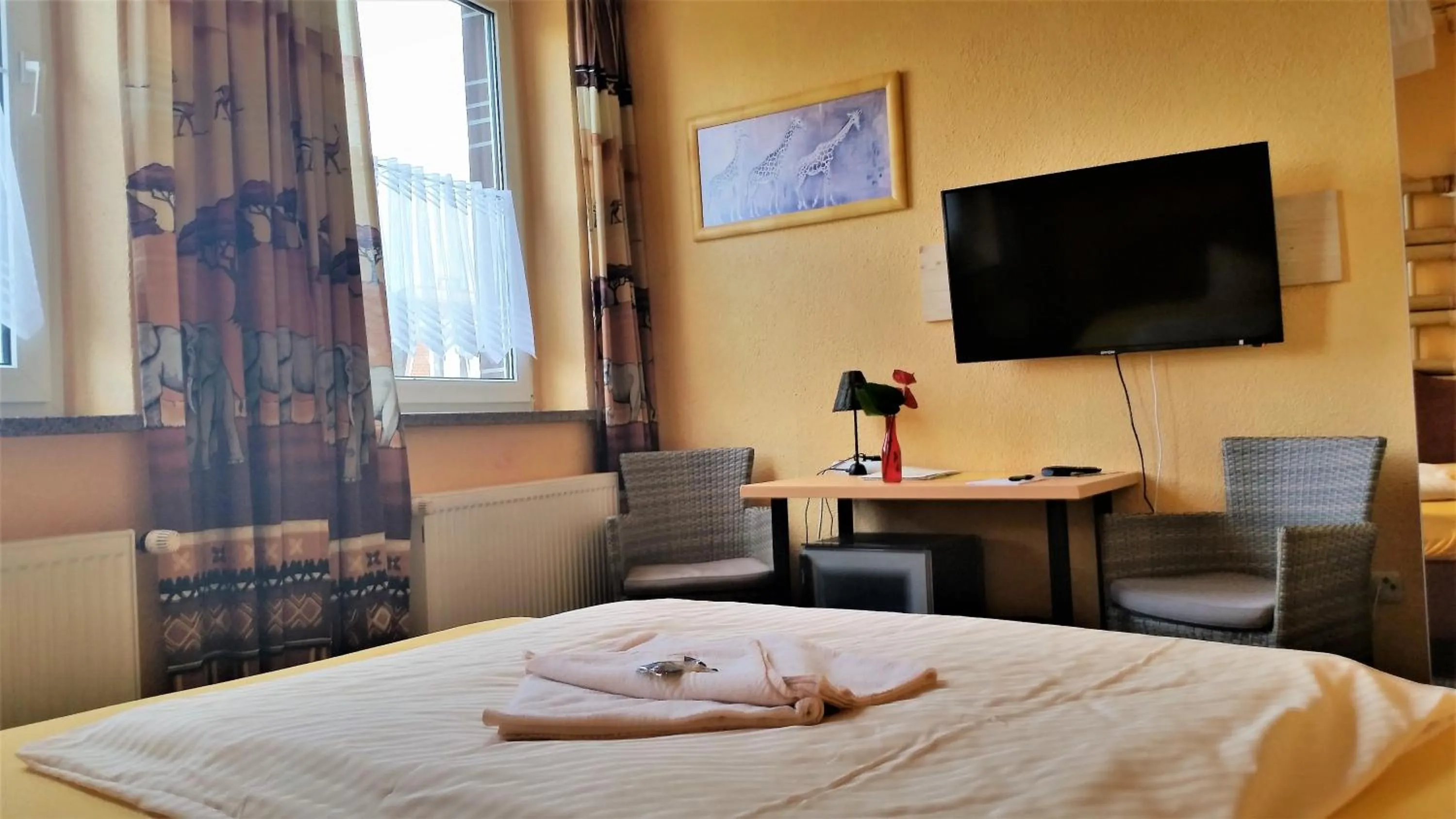 Decorative detail, Bed in Hotel-Pension Grüne Linde