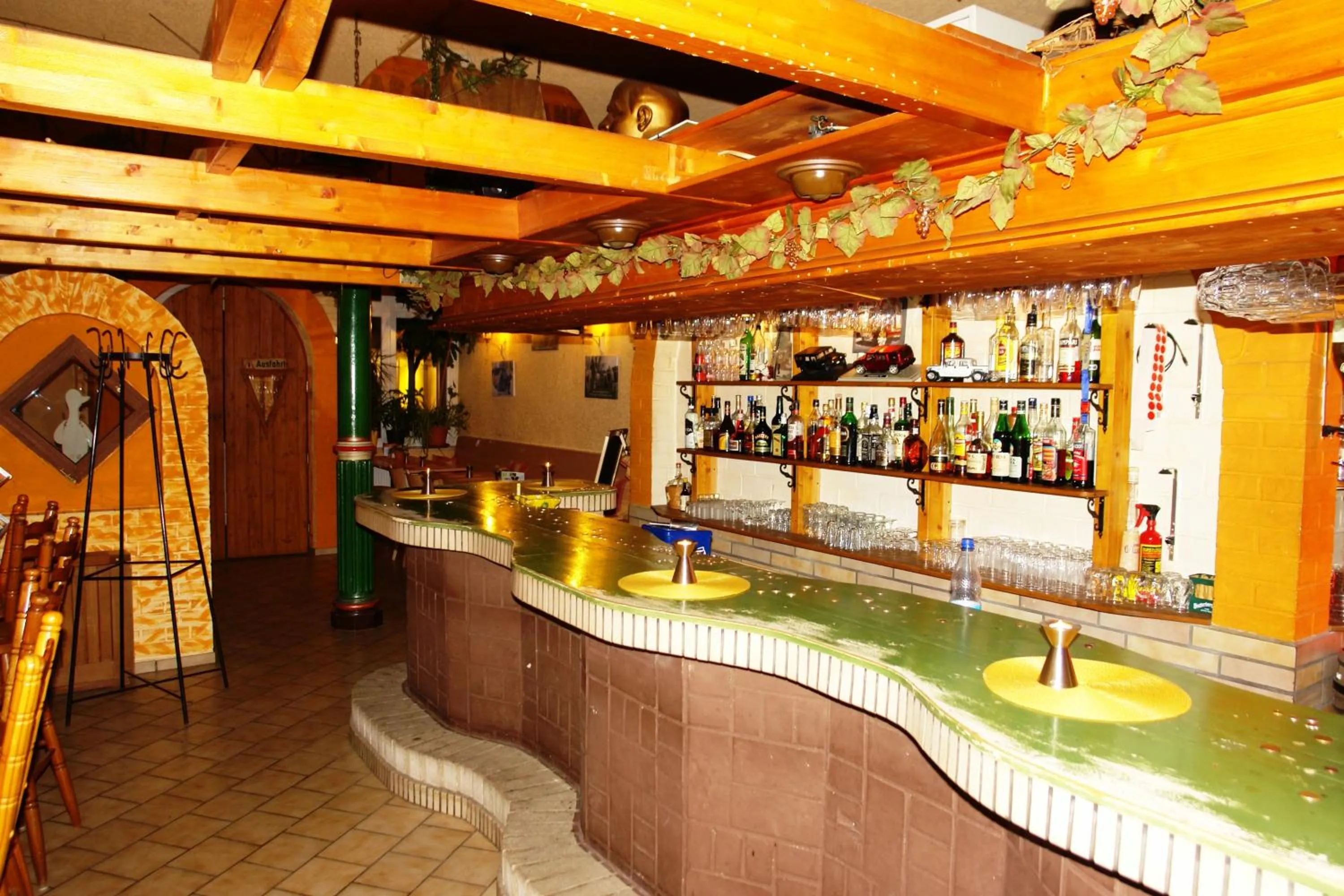 Restaurant/places to eat in Hotel-Pension Grüne Linde