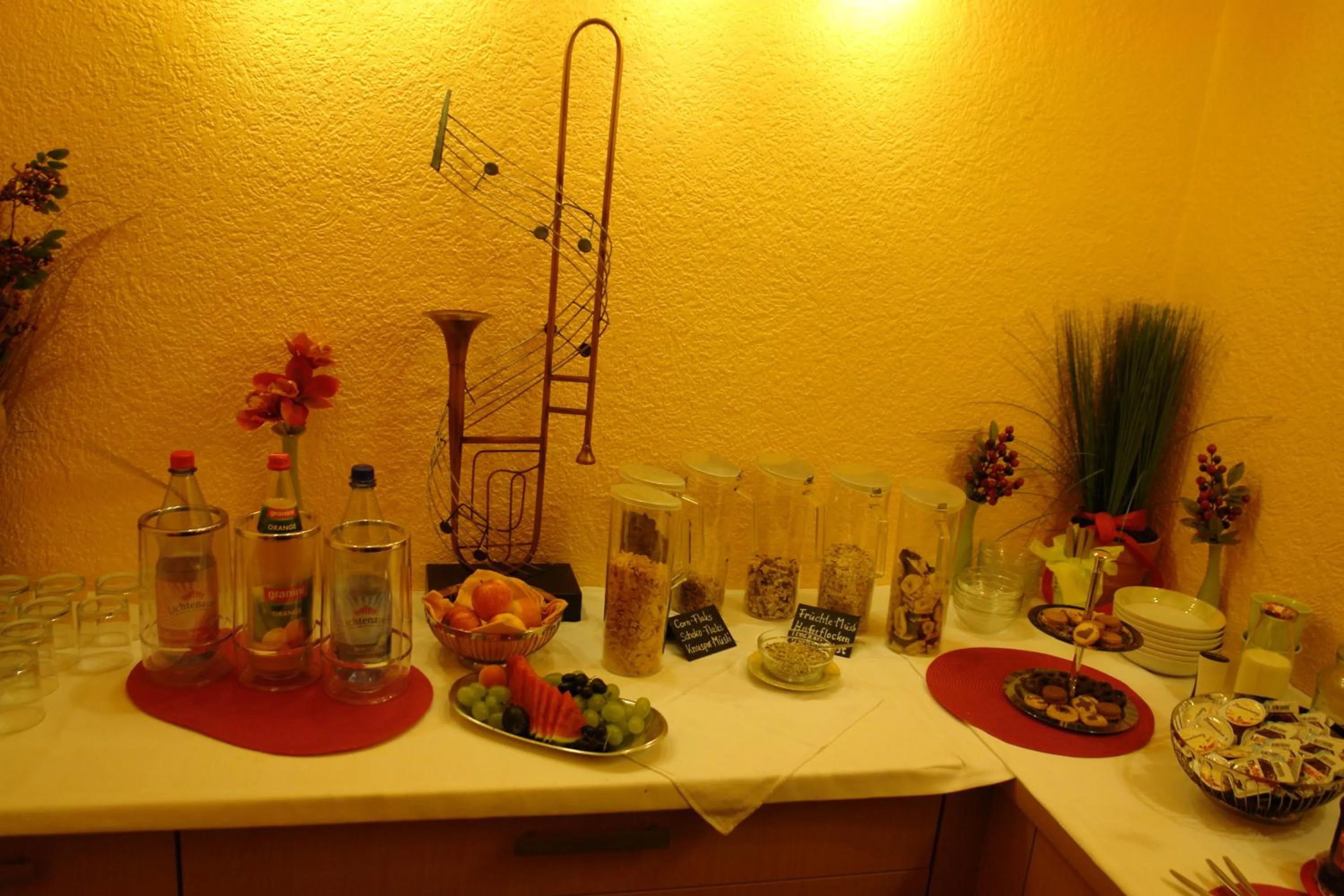 Breakfast in Hotel-Pension Grüne Linde