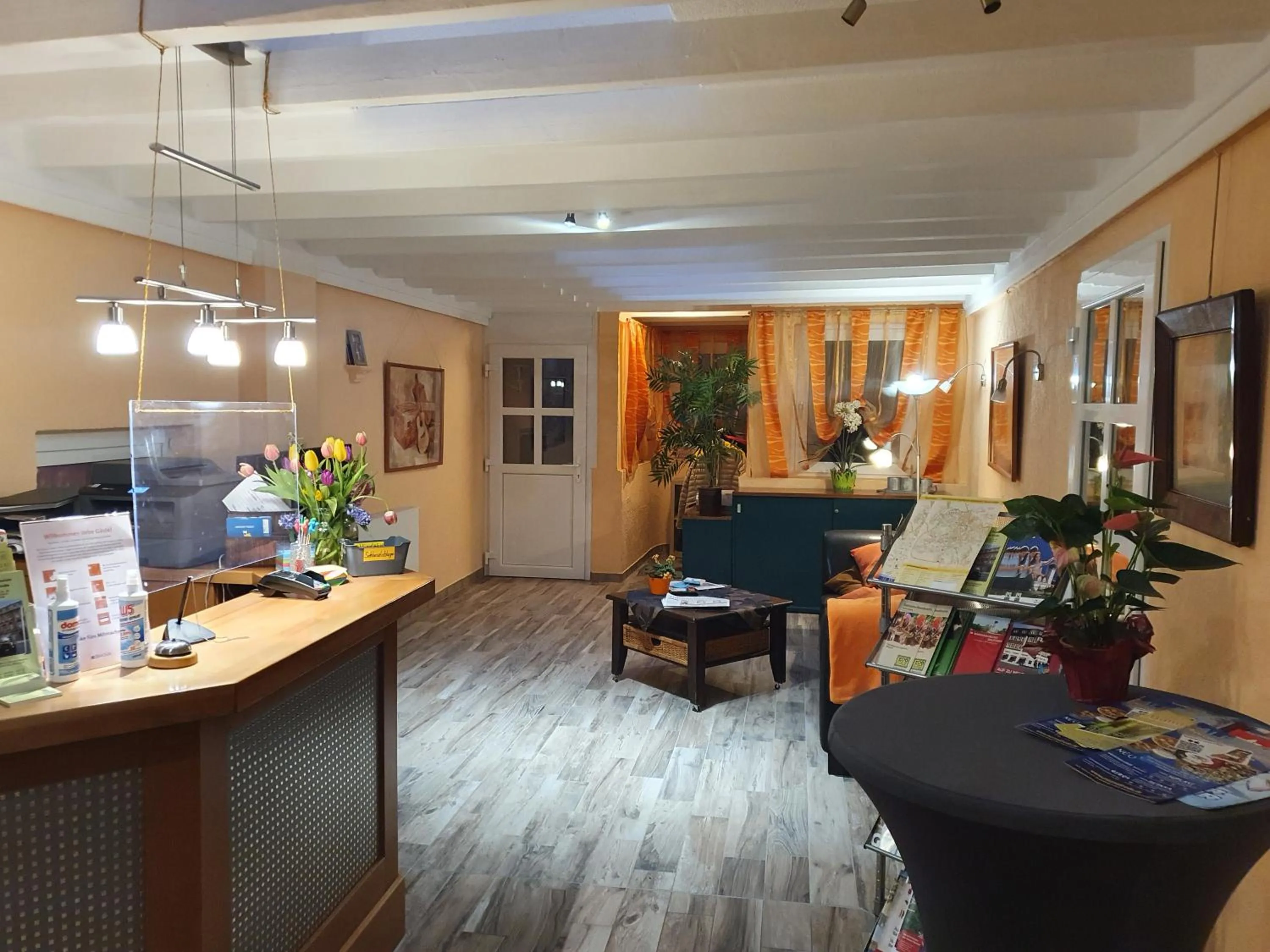 Lobby or reception in Hotel-Pension Grüne Linde