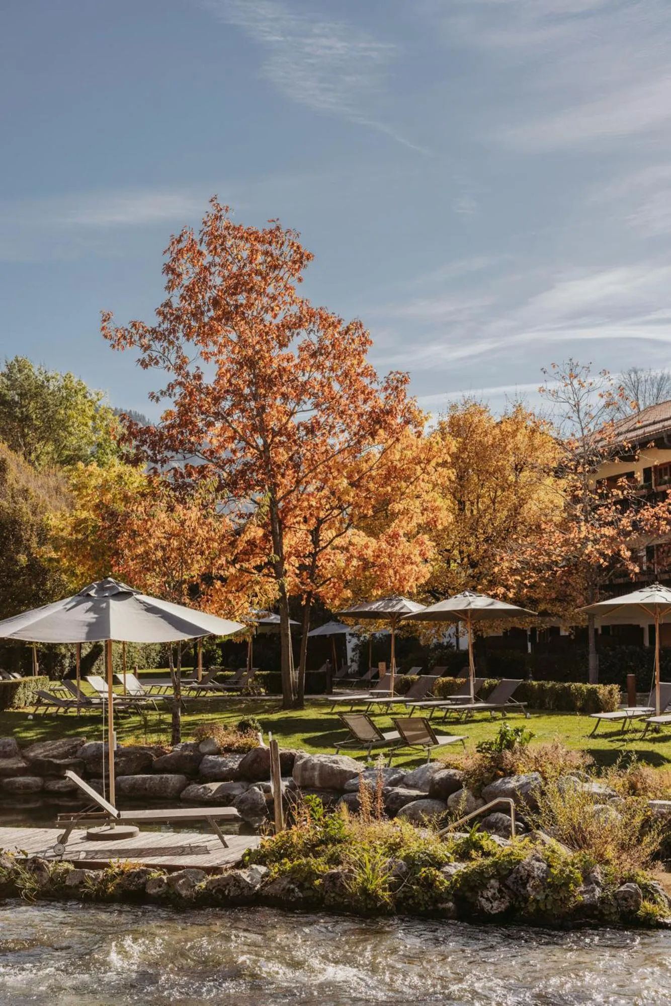 Garden in Spa & Resort Bachmair Weissach, LUXURY FAMILY RESORT