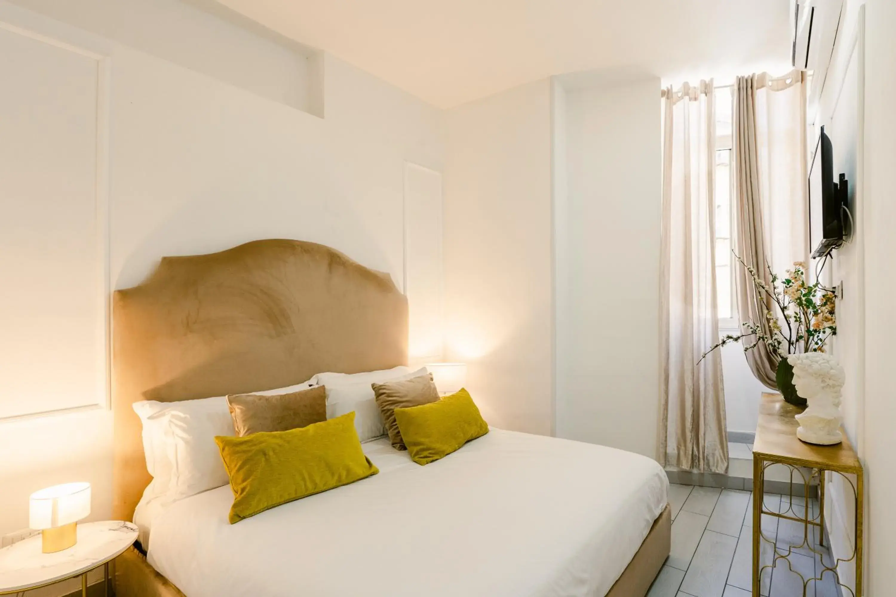 Standard Double Room in Random B&B Standard Double Room in Random B&B