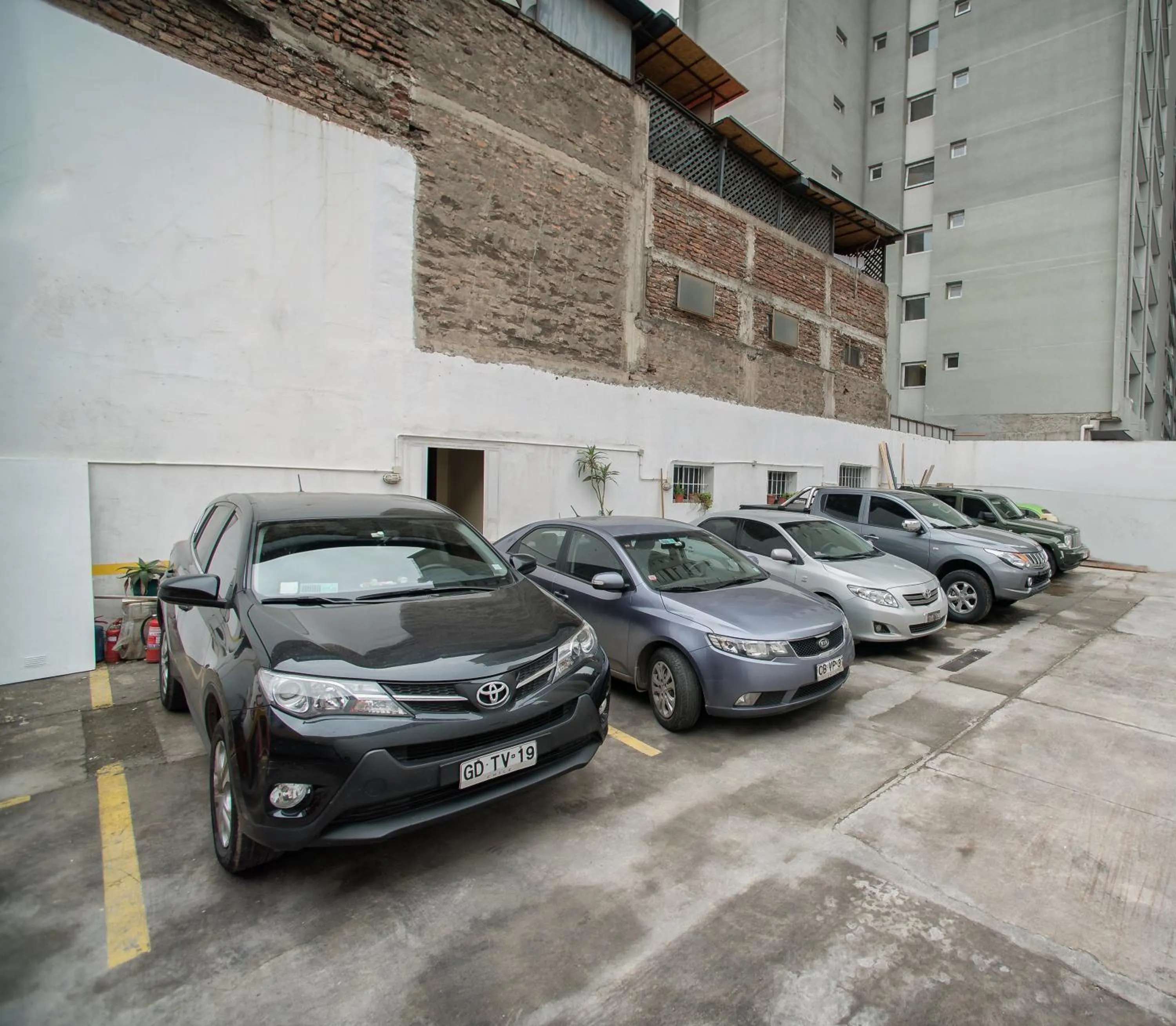 Area and facilities in Hotel Sahara Inn