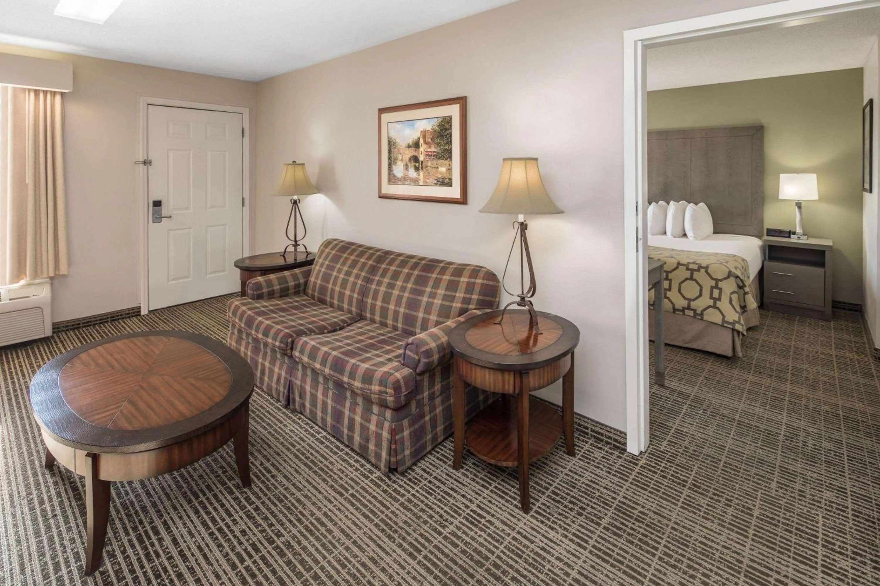 Photo of the whole room, Bed in Baymont by Wyndham Cleveland