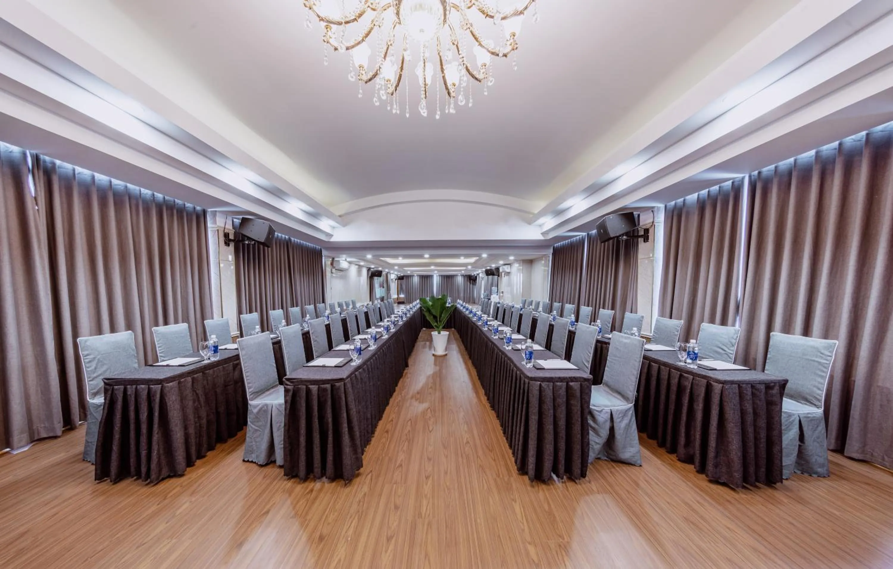 Business facilities in Happy Life Green Hotel