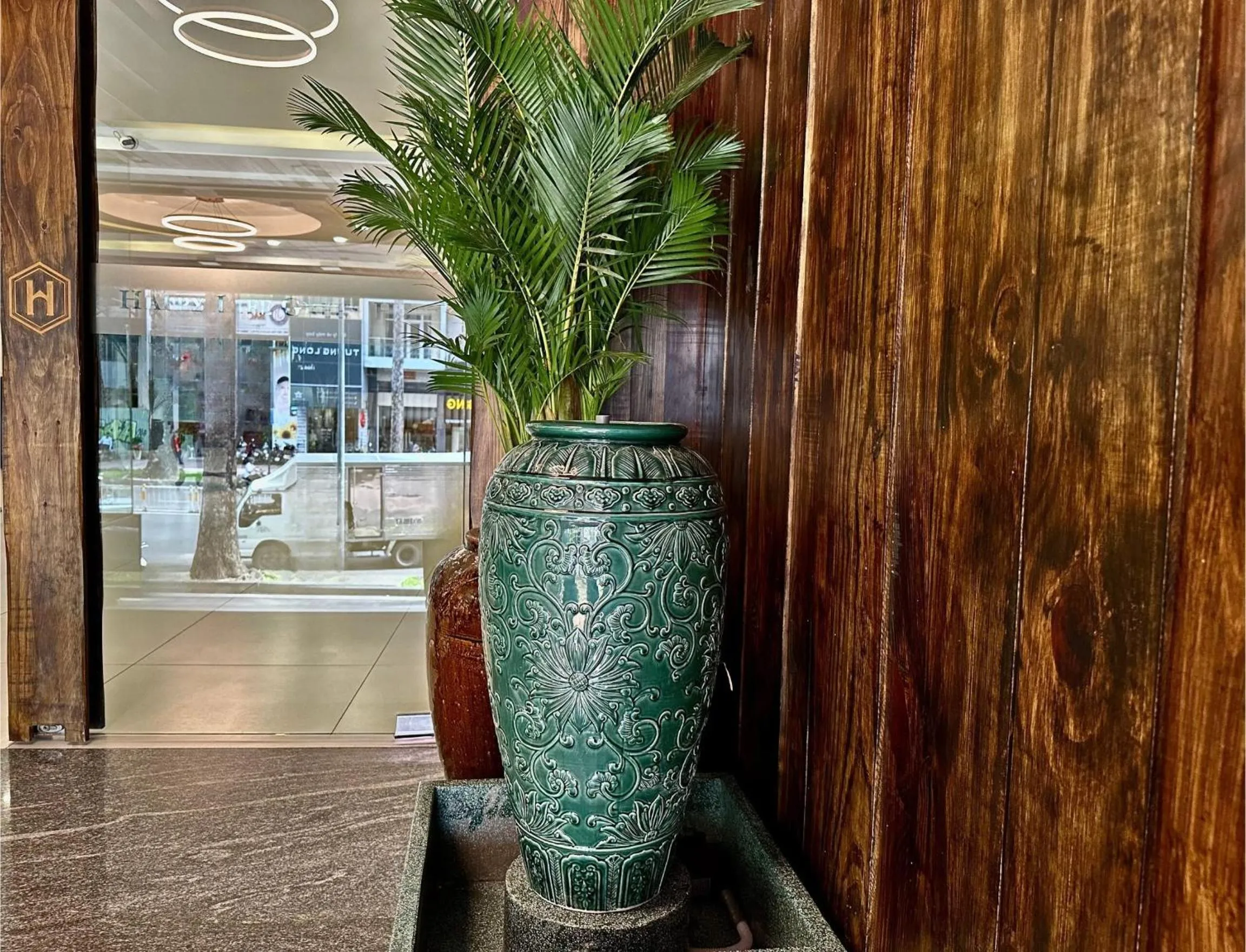 Decorative detail in Happy Life Green Hotel