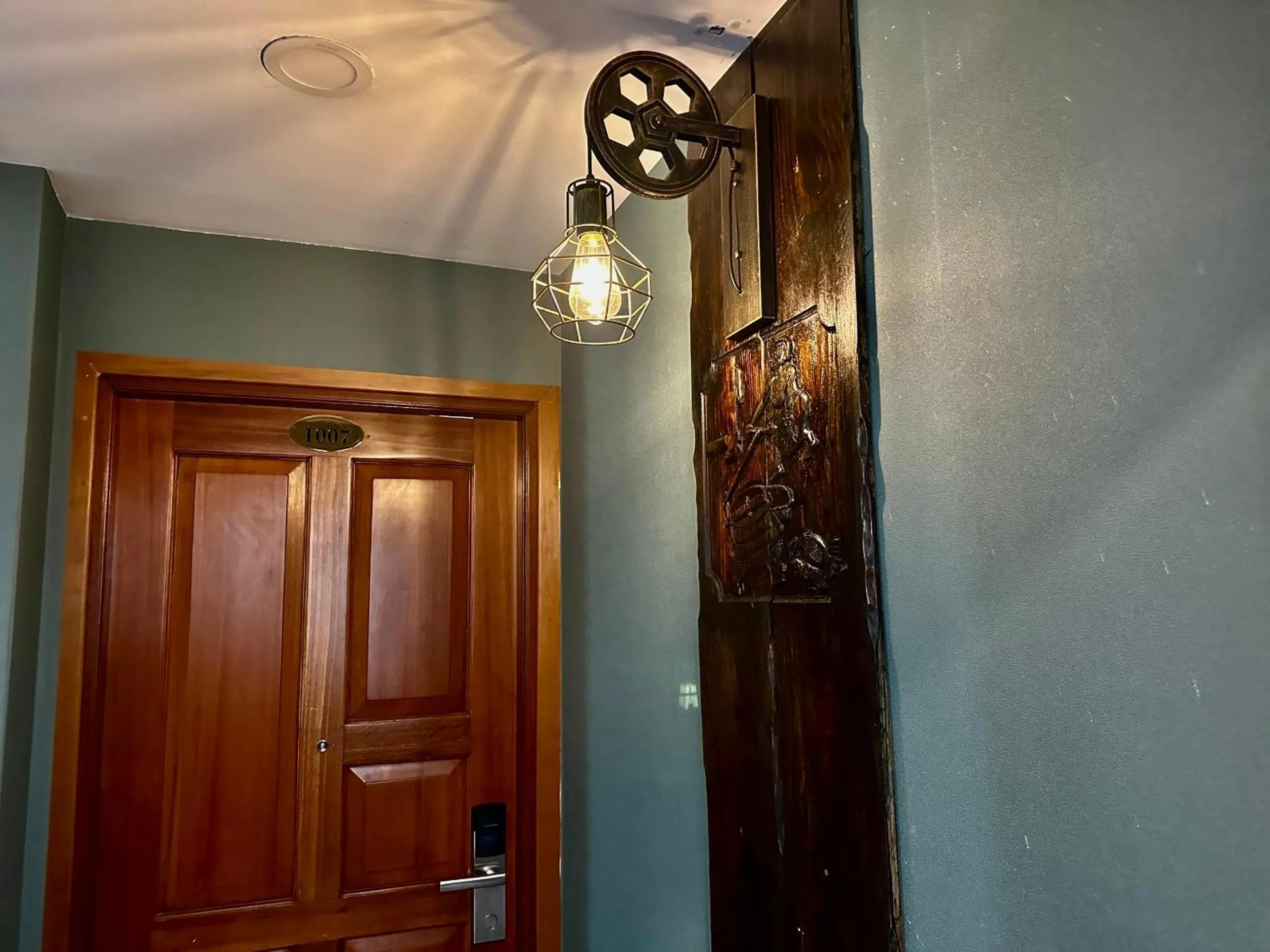 Decorative detail in Happy Life Green Hotel