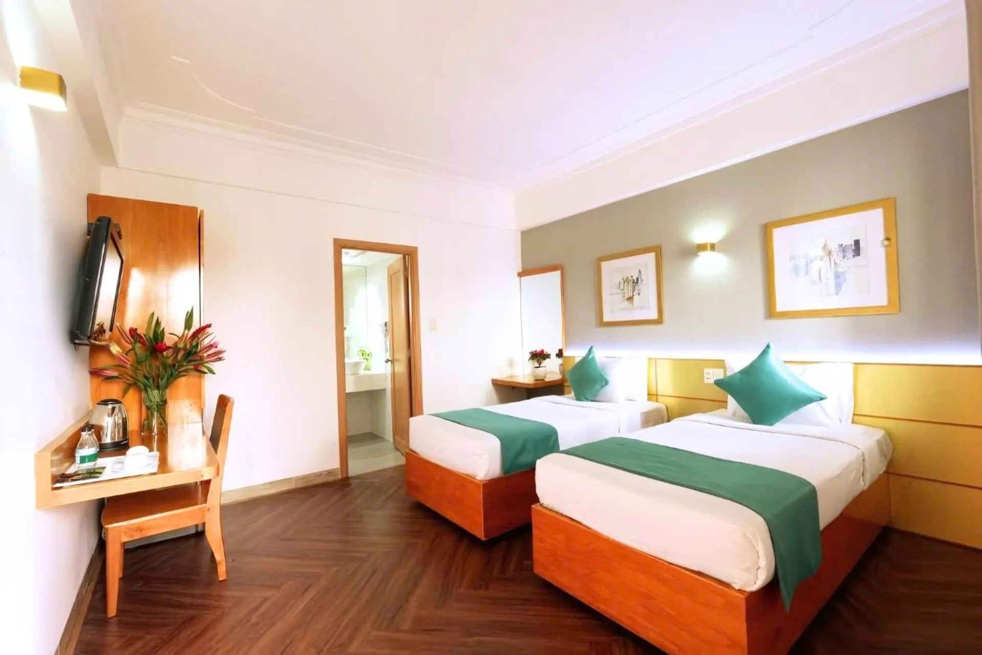 Bed in Happy Life Green Hotel