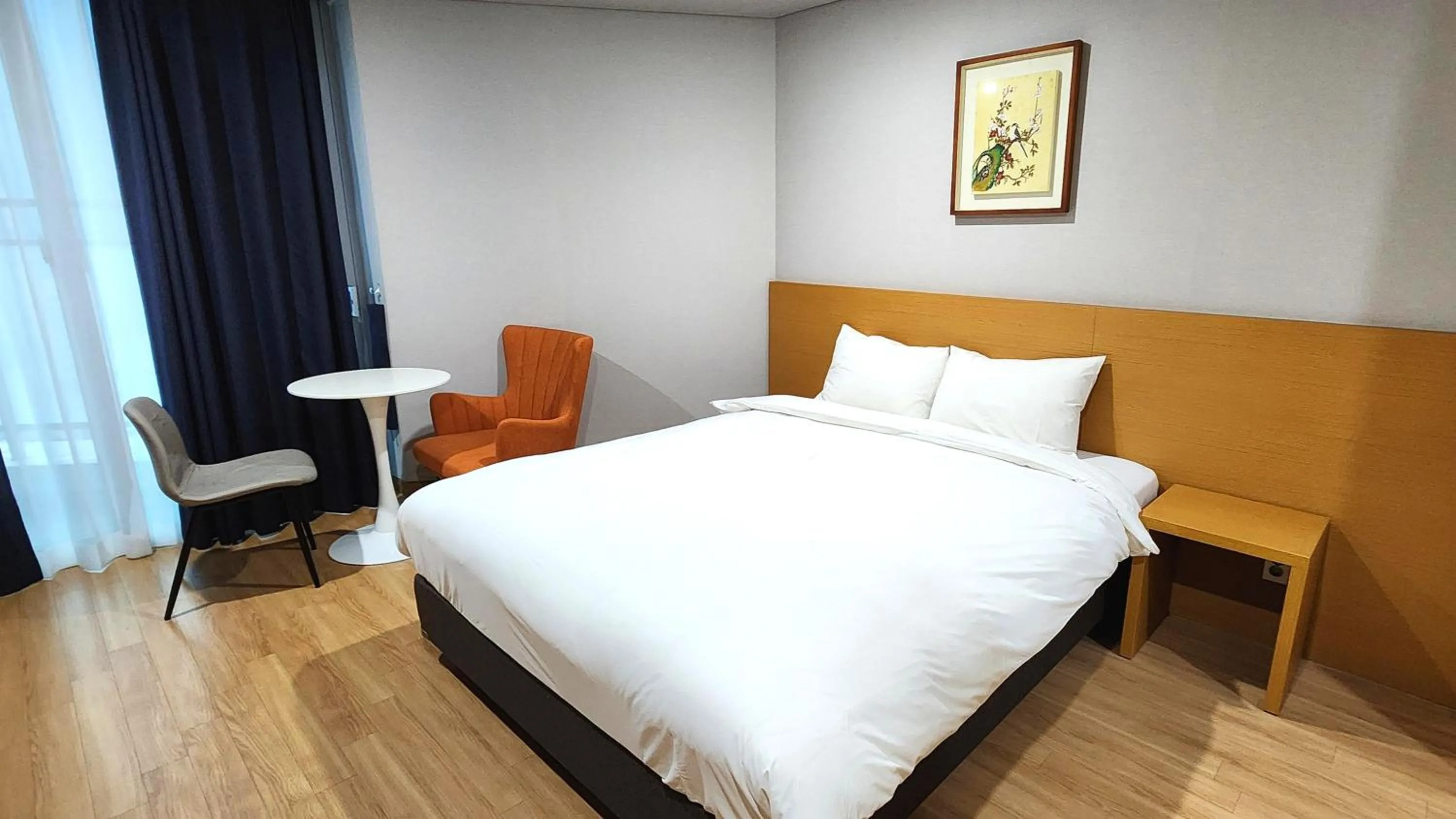 Bedroom, Bed in Kwangsu Hotel Haeundae