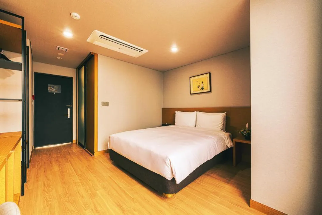 Bed in Kwangsu Hotel Haeundae