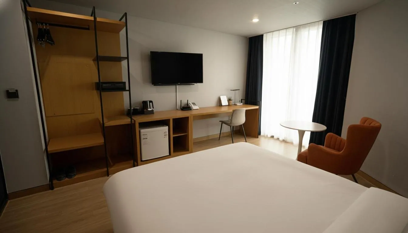 Decorative detail, Bed in Kwangsu Hotel Haeundae