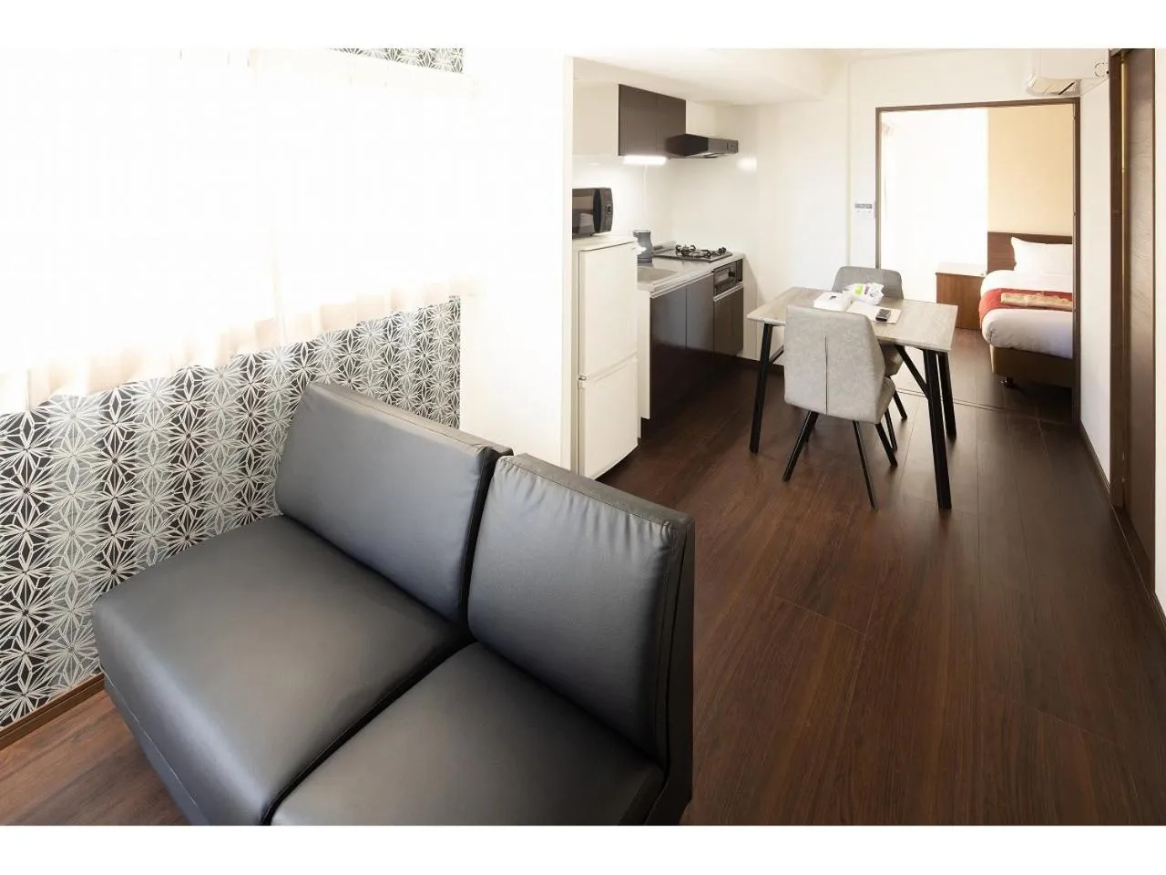 Photo of the whole room in Coruscant Hotel NagasakiekiⅡ