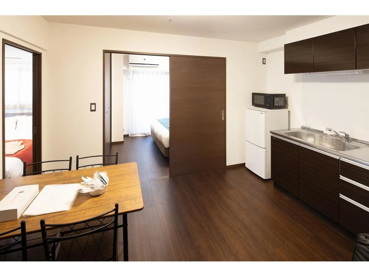 Photo of the whole room in Coruscant Hotel NagasakiekiⅡ