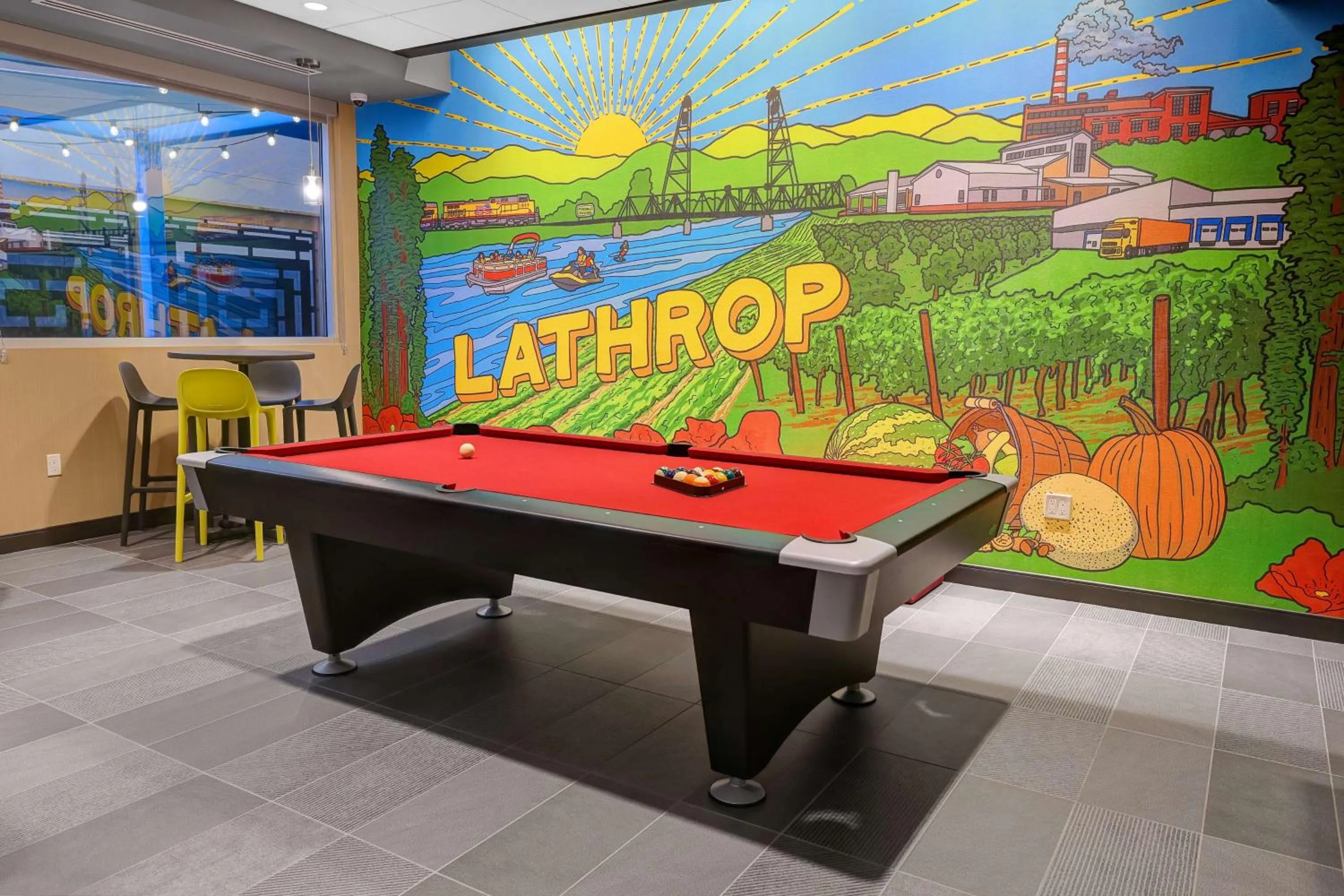 Lobby or reception in Tru By Hilton Lathrop