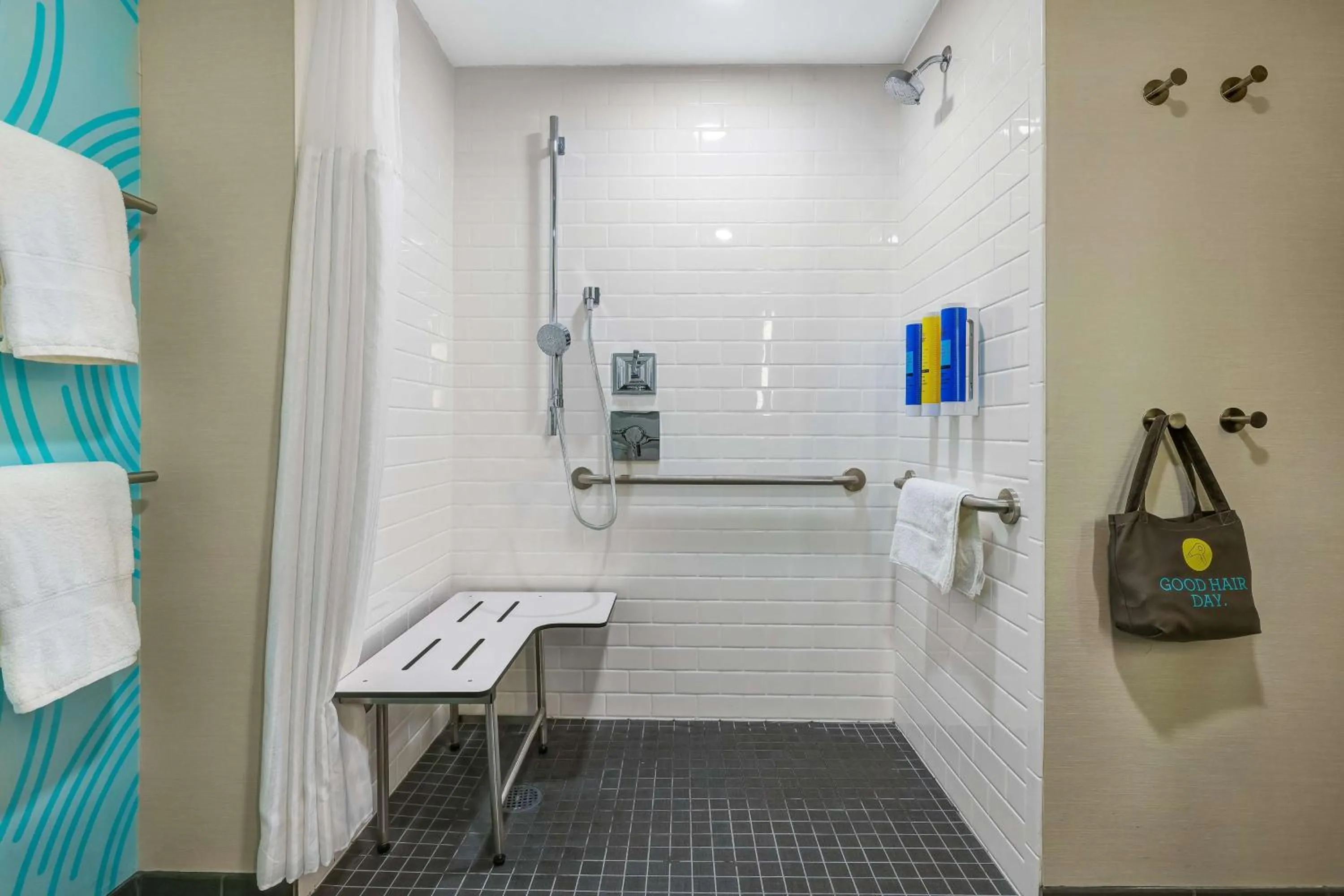 Bathroom in Tru By Hilton Lathrop