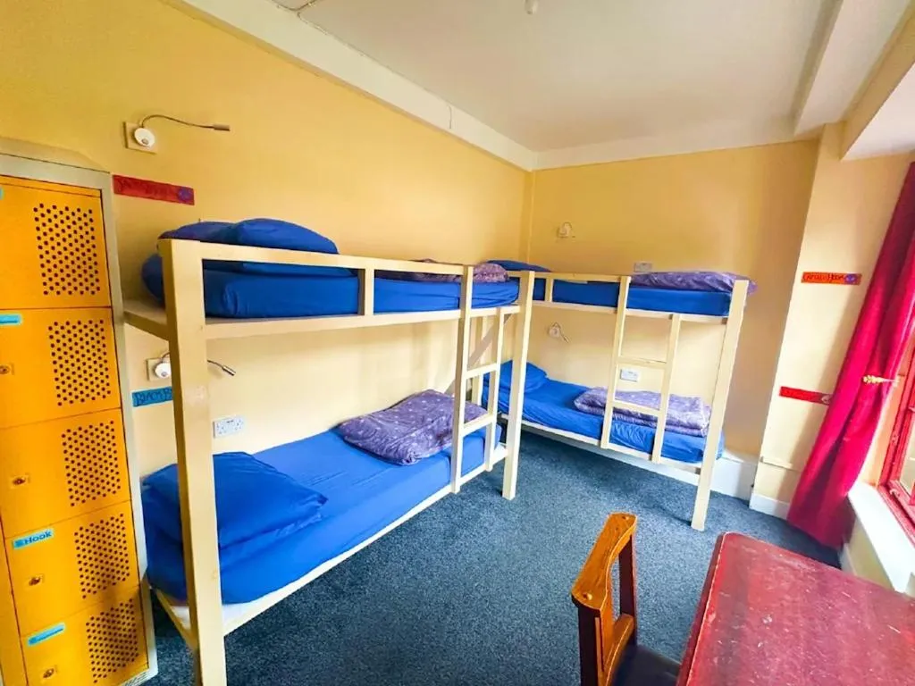 Bed in High Street Hostel - Over 18s Only, Backpackers Atmosphere