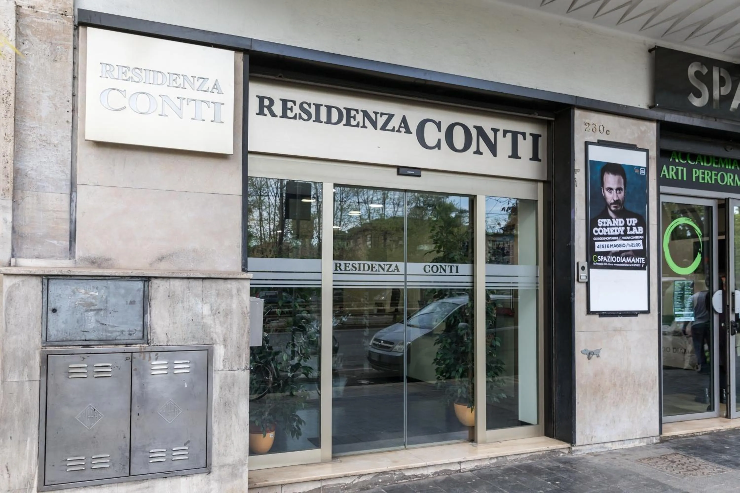 Property building in Residenza Conti
