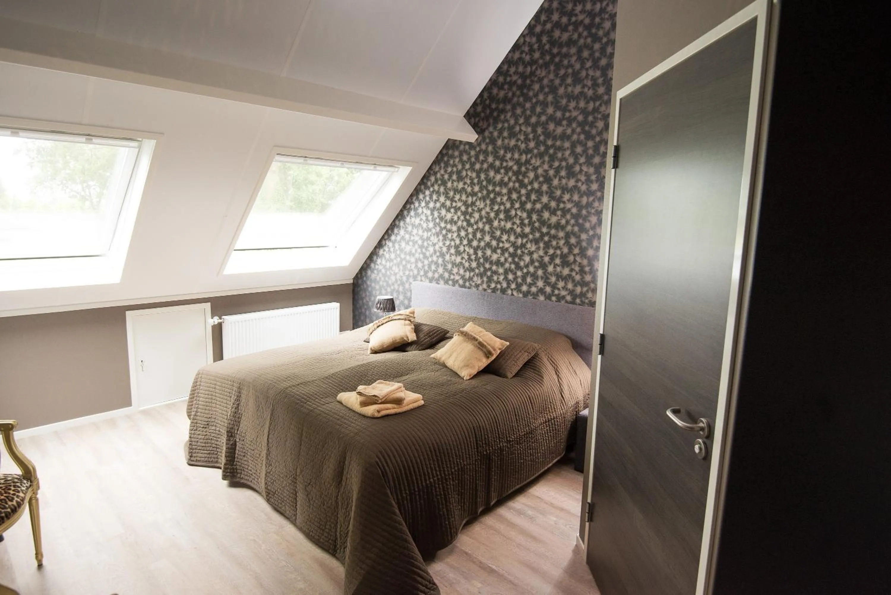 Photo of the whole room, Bed in B&B Groot Pepersgoed