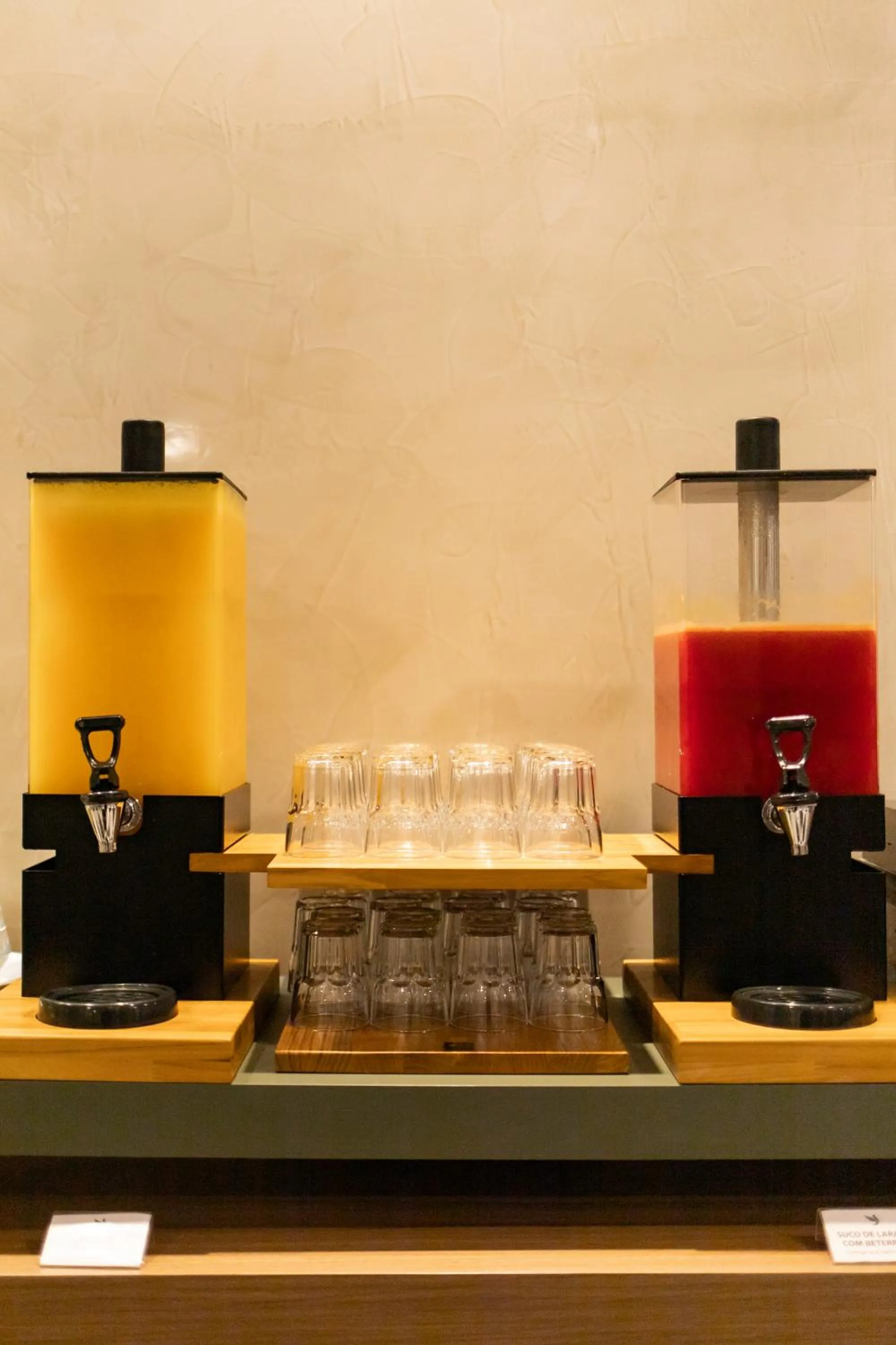 Food and drinks in Suntory Hotel