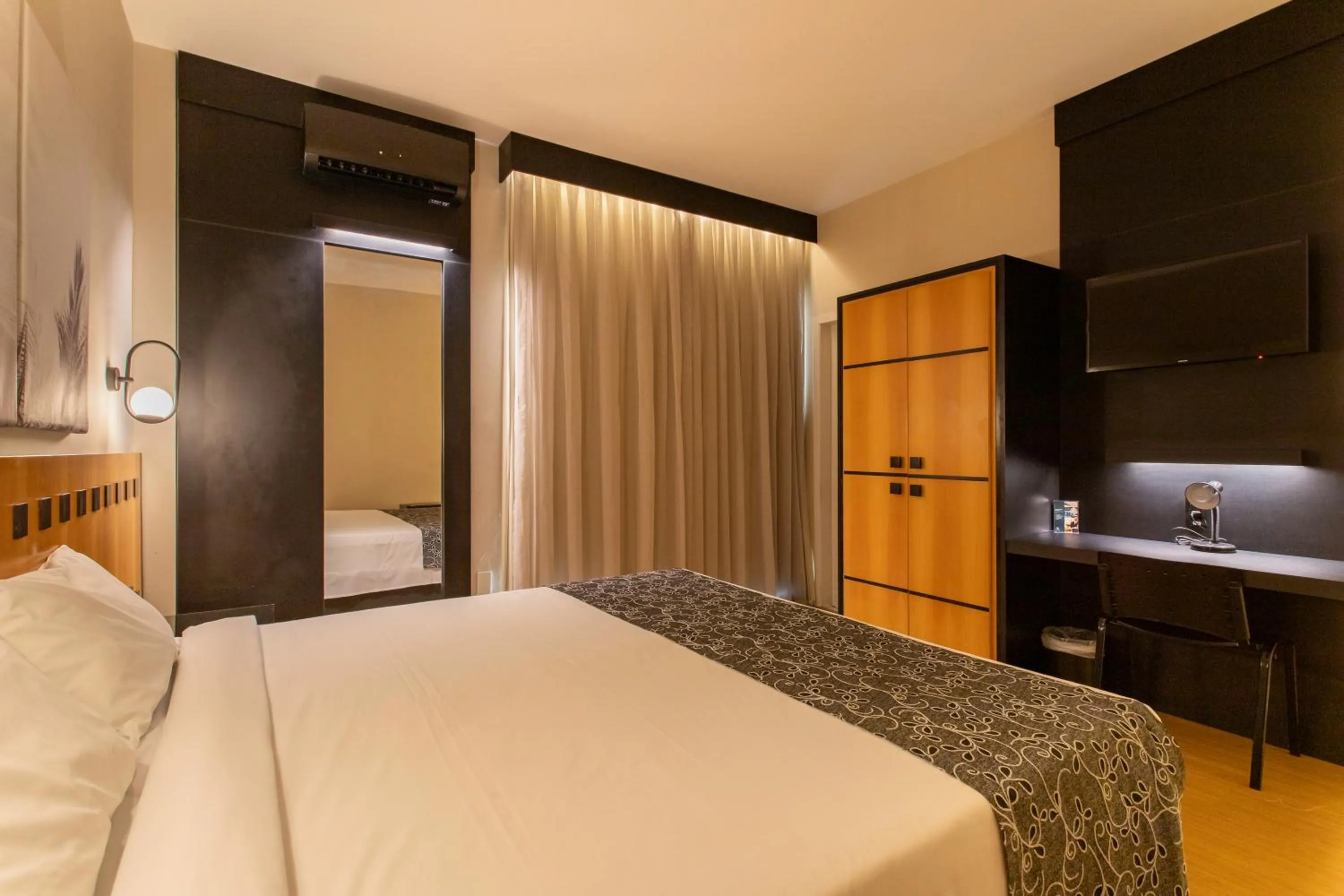 Bed in Suntory Hotel