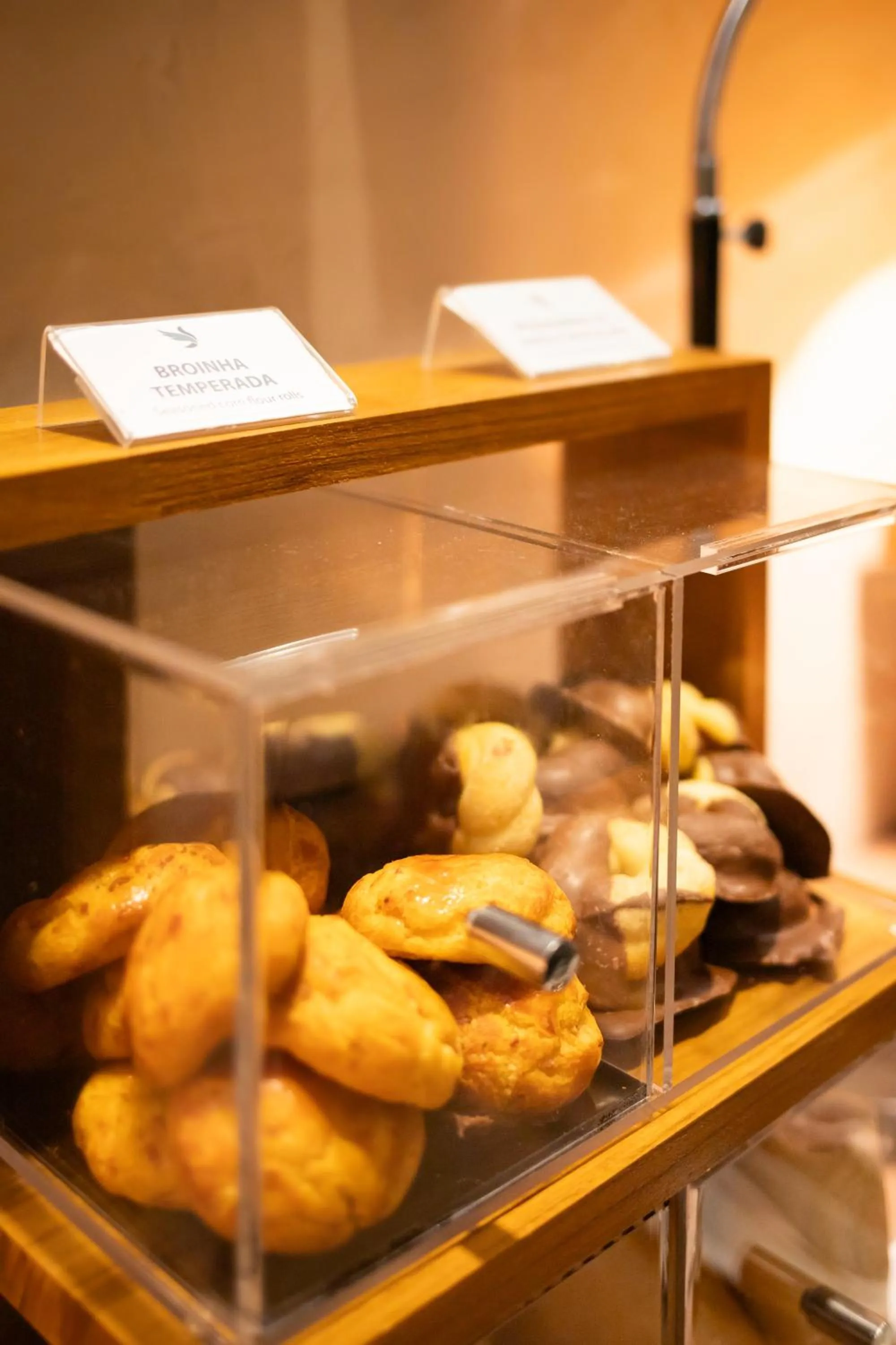 Food and drinks in Suntory Hotel