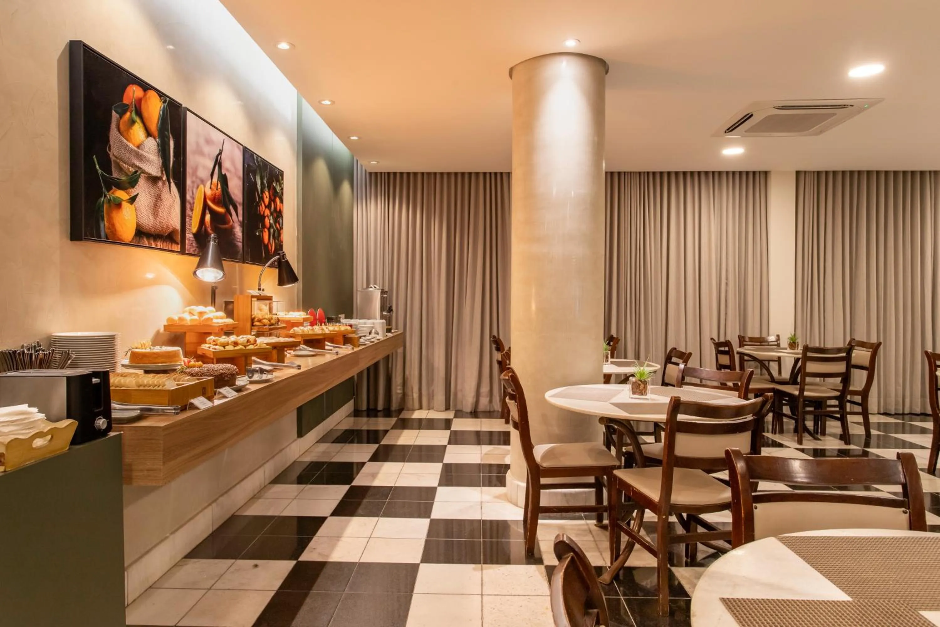 Buffet breakfast in Suntory Hotel