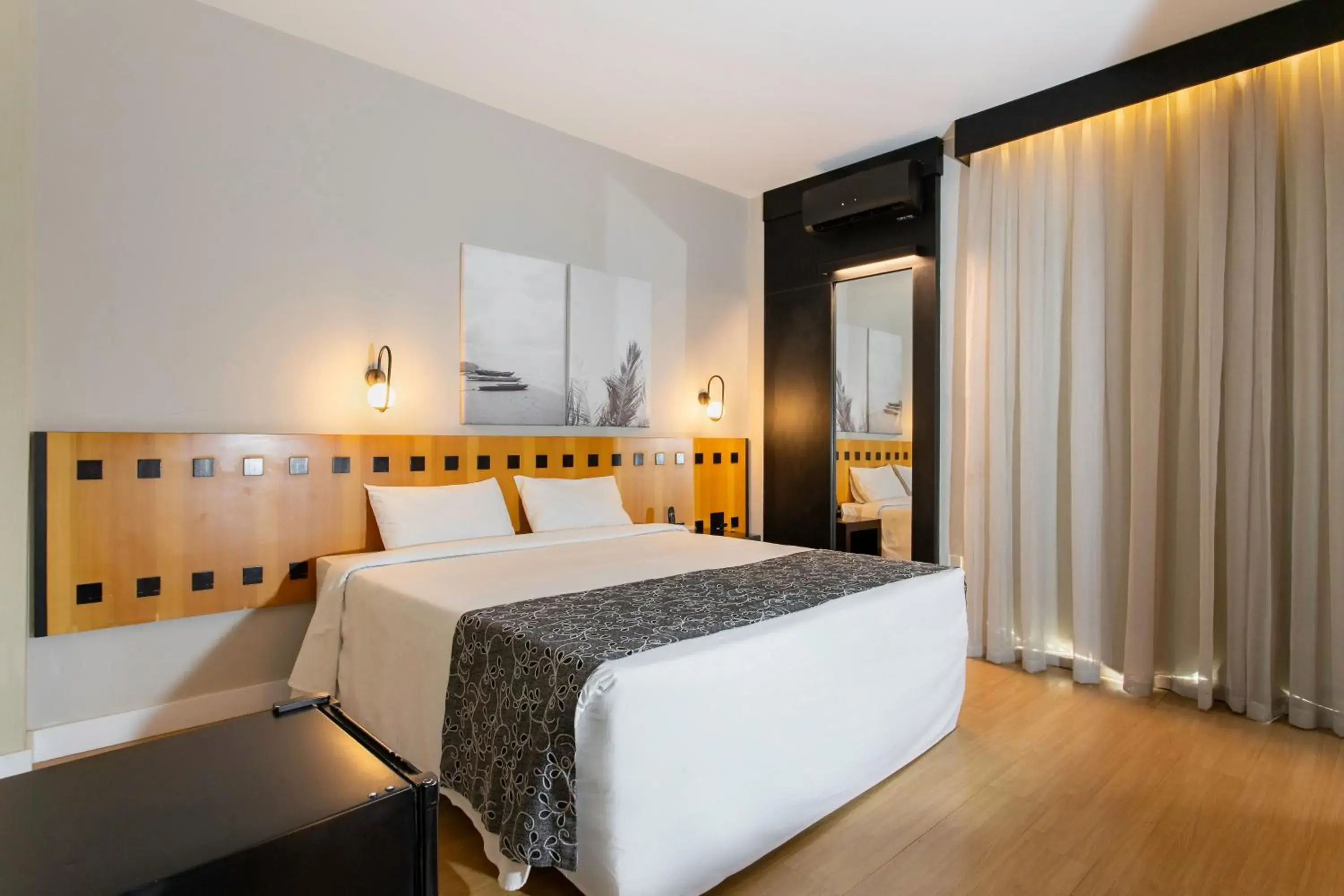 Standard Double Room - single occupancy in Suntory Hotel Standard Double Room - single occupancy in Suntory Hotel