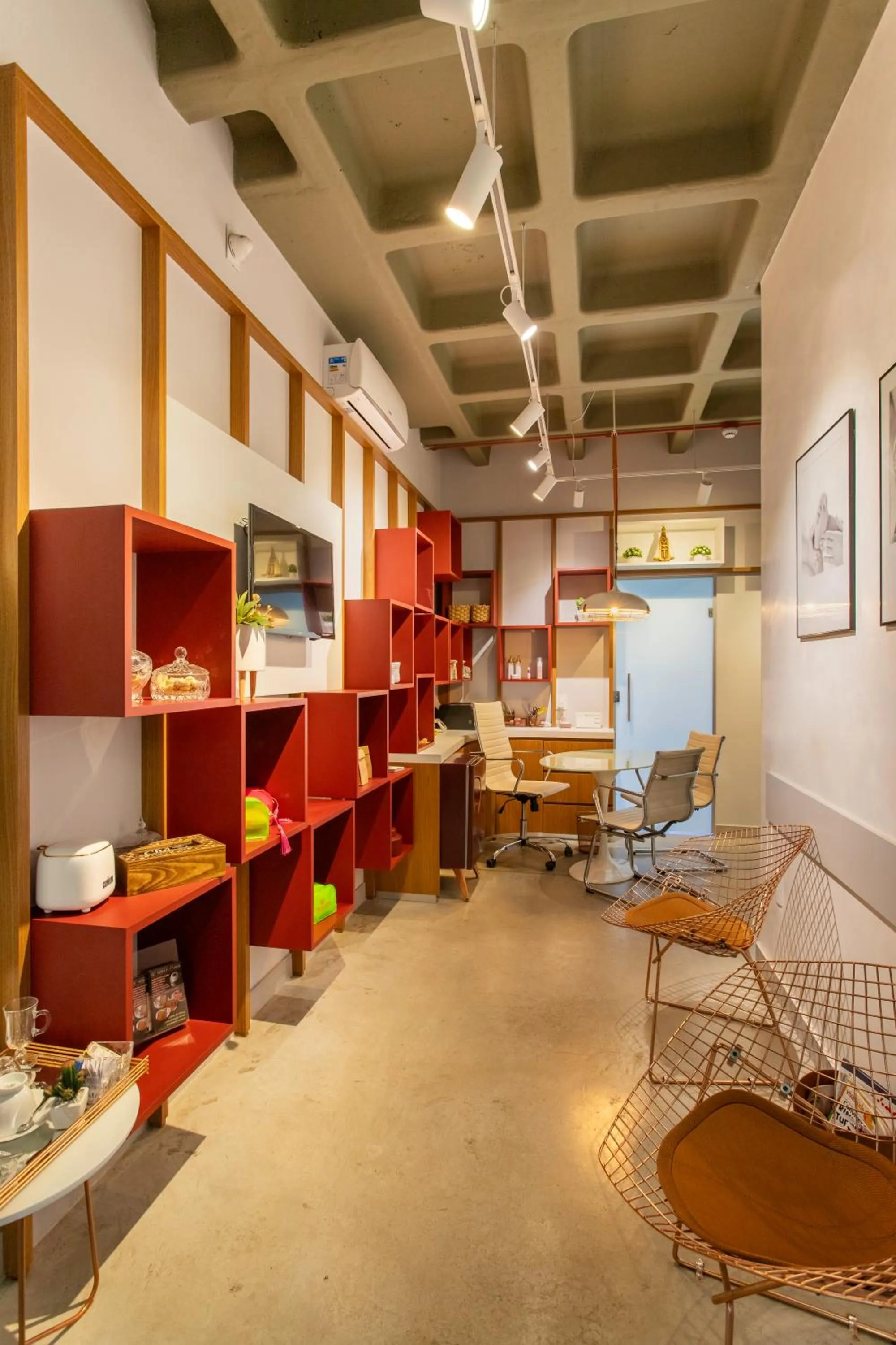 Lounge or bar in Suntory Hotel