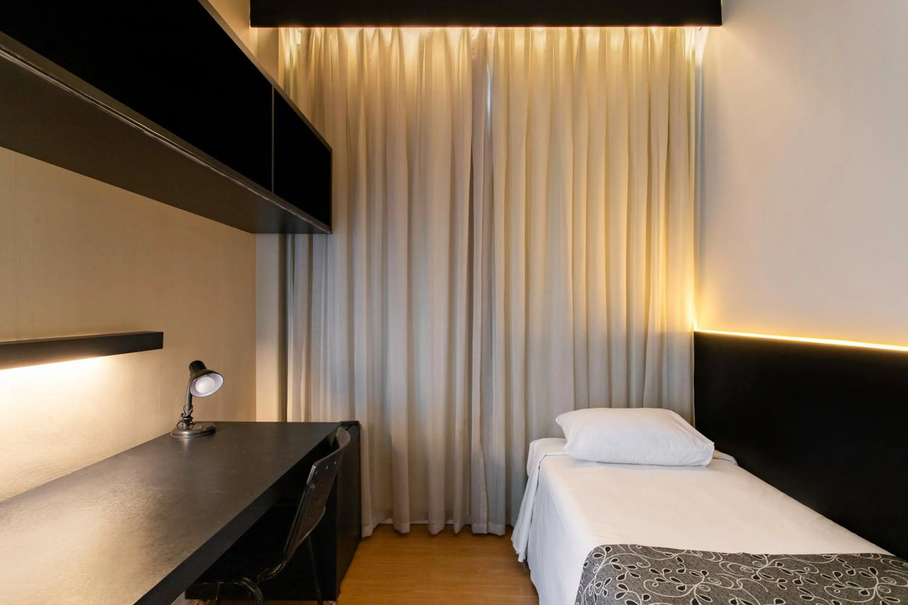 Bed in Suntory Hotel