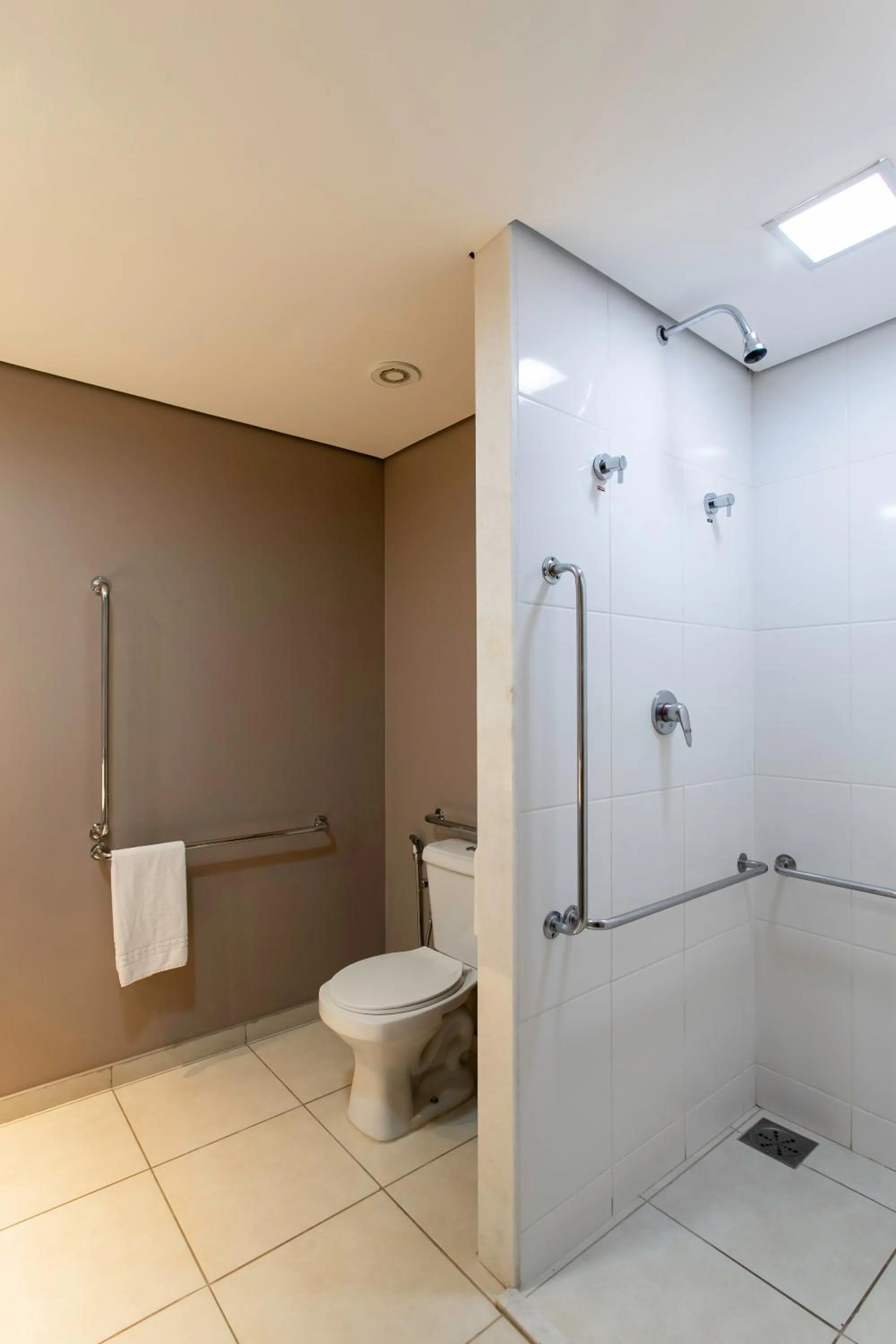 Bathroom in Suntory Hotel