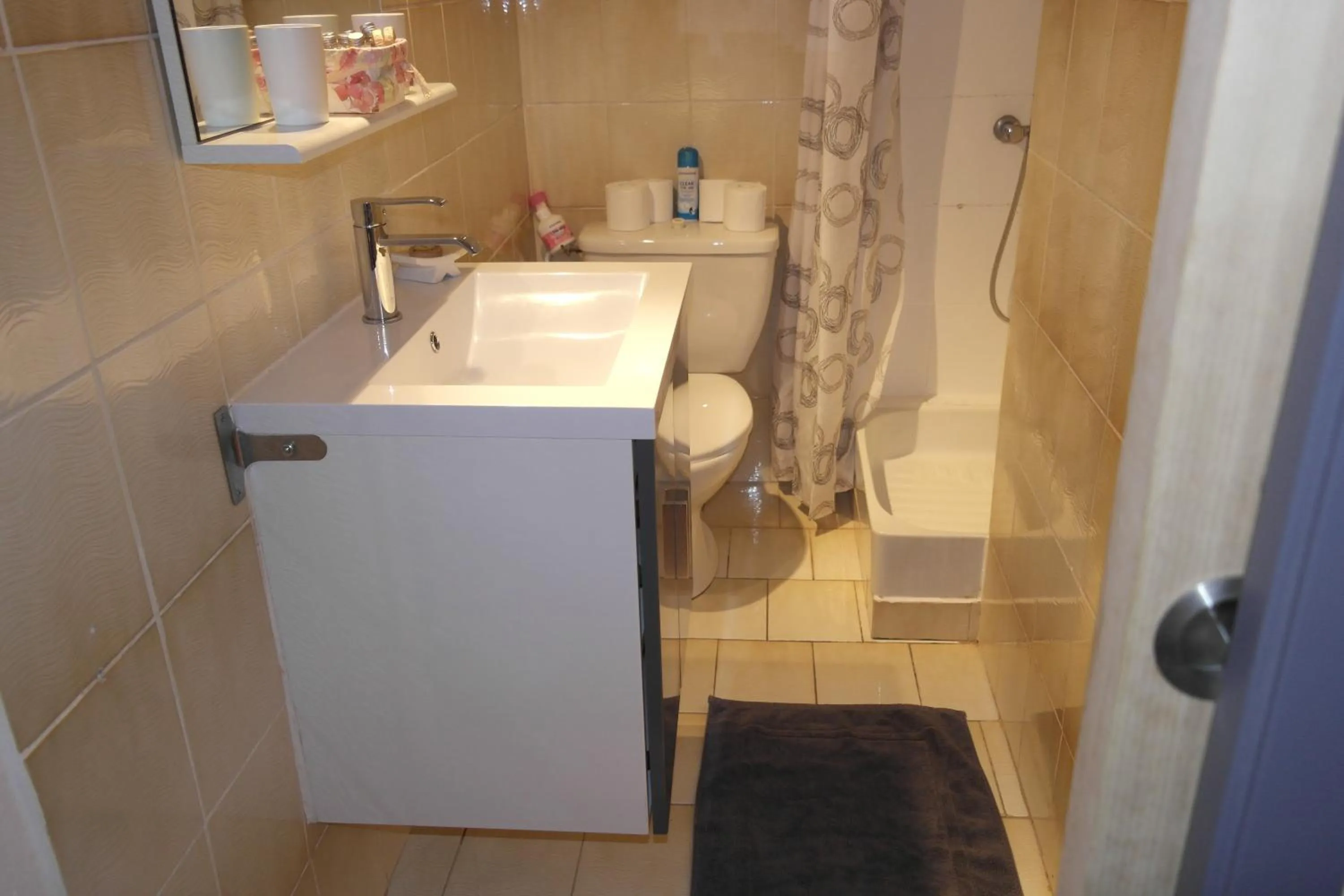 Shower in Chez Marydidou : Chambres d'hôtes