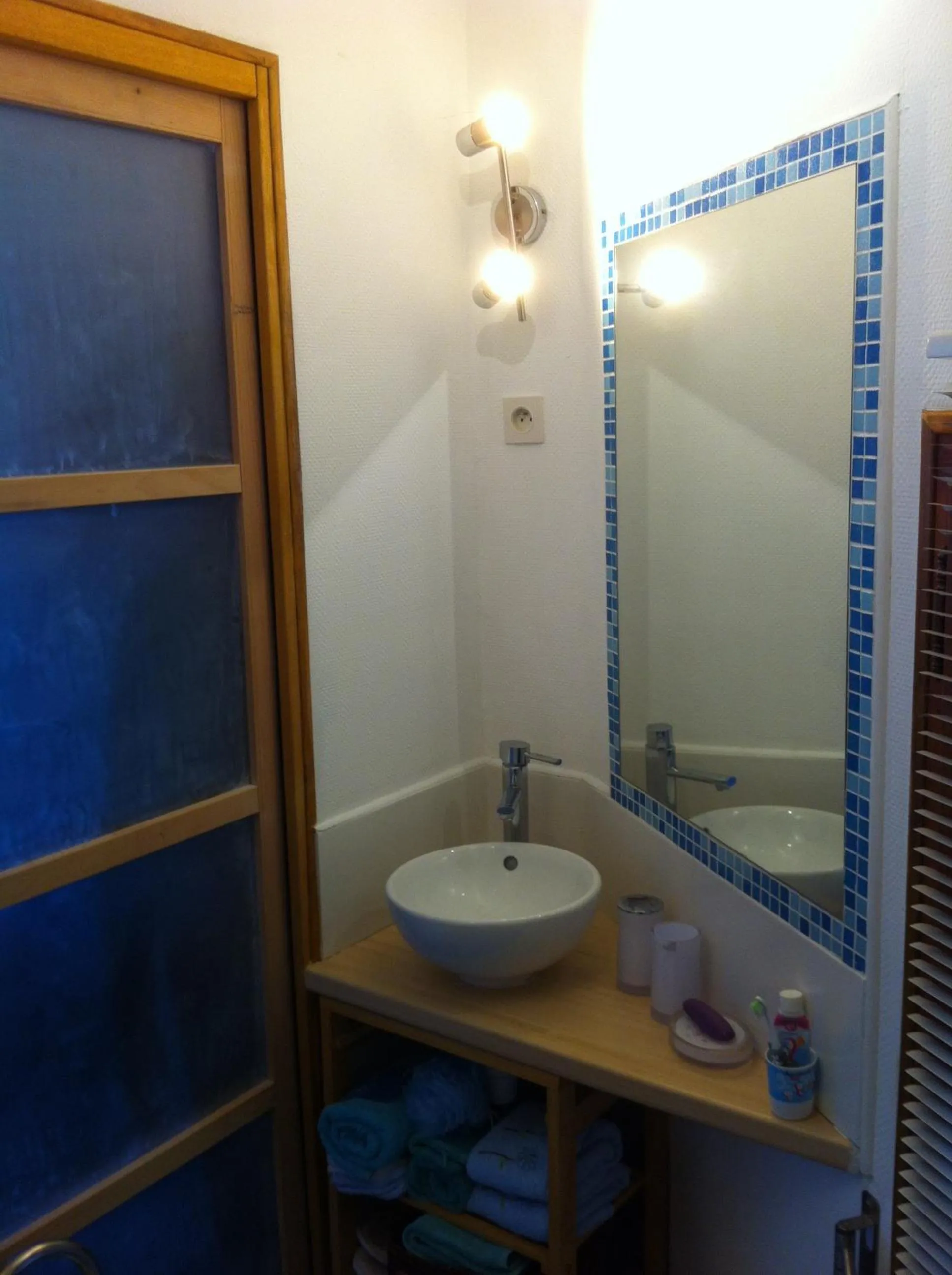 Bathroom in Chez Marydidou : Chambres d'hôtes