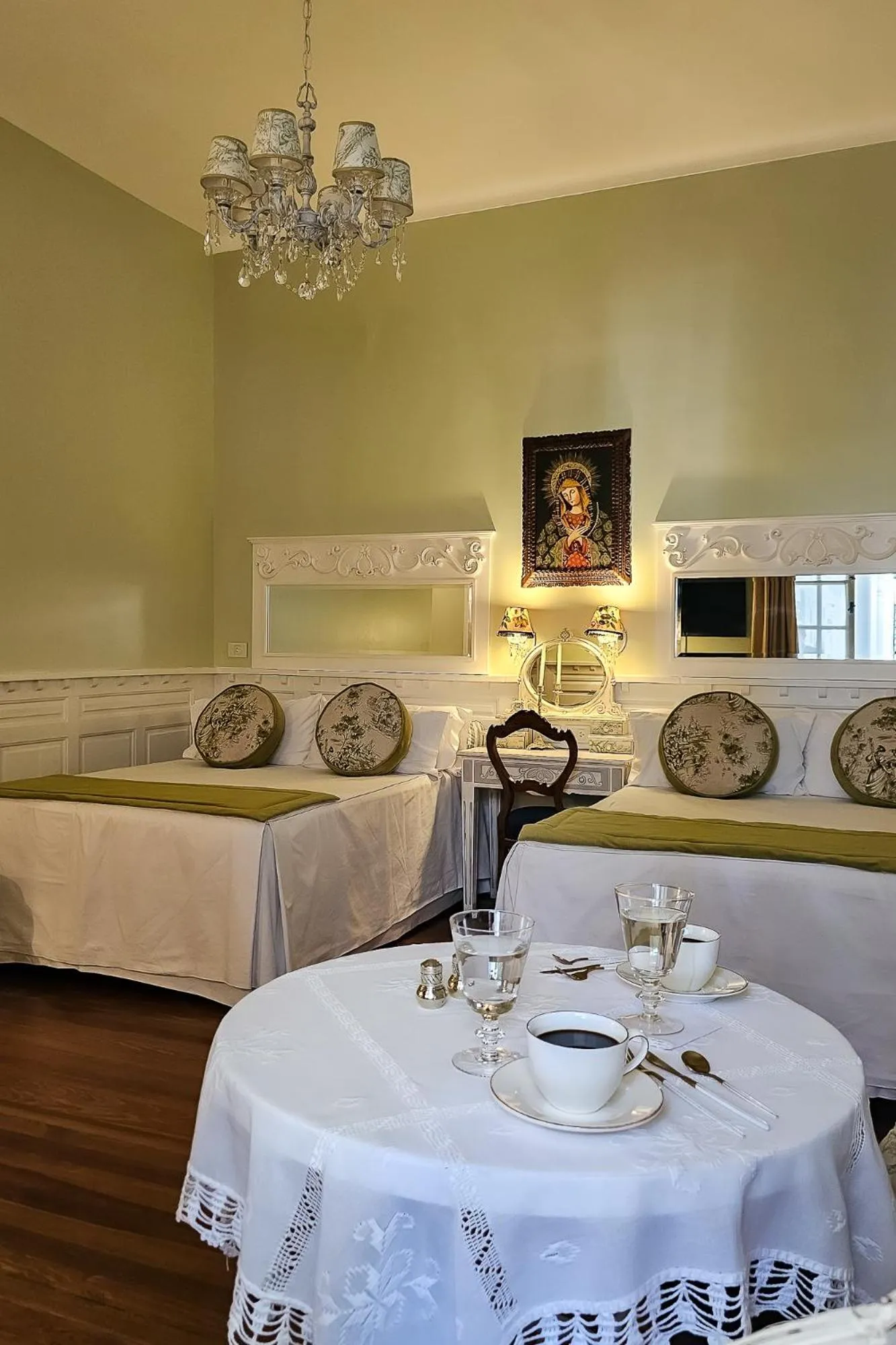 Photo of the whole room, Bed in Villa Vicuña Salta Hotel Boutique