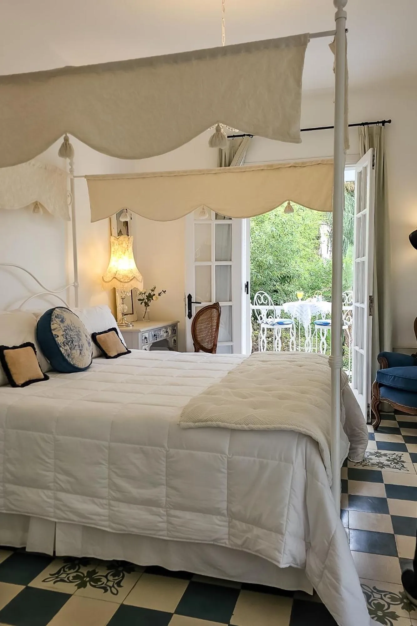 Bed in Villa Vicuña Salta Hotel Boutique