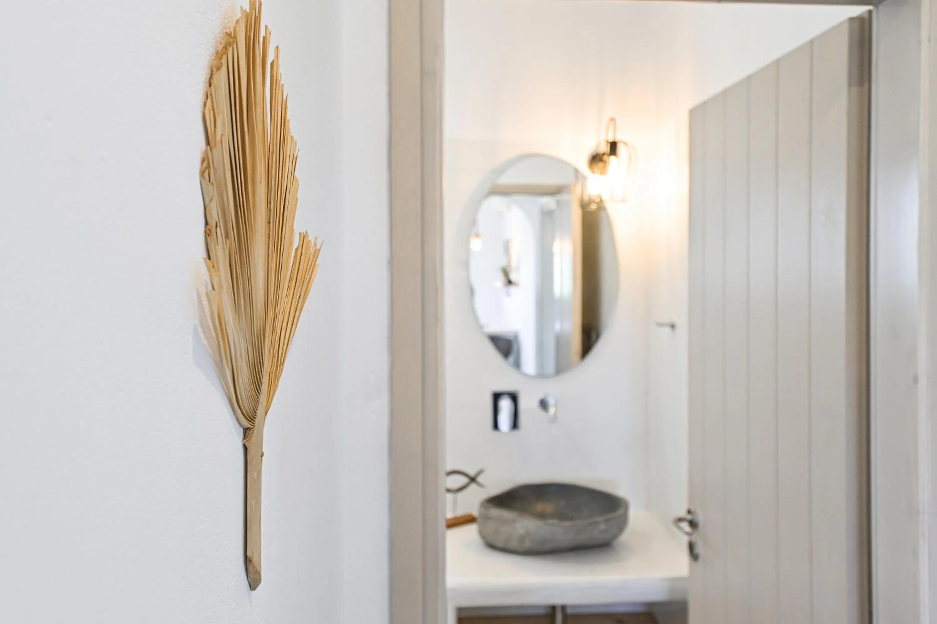 Shower in White Cocoon Exclusive villas