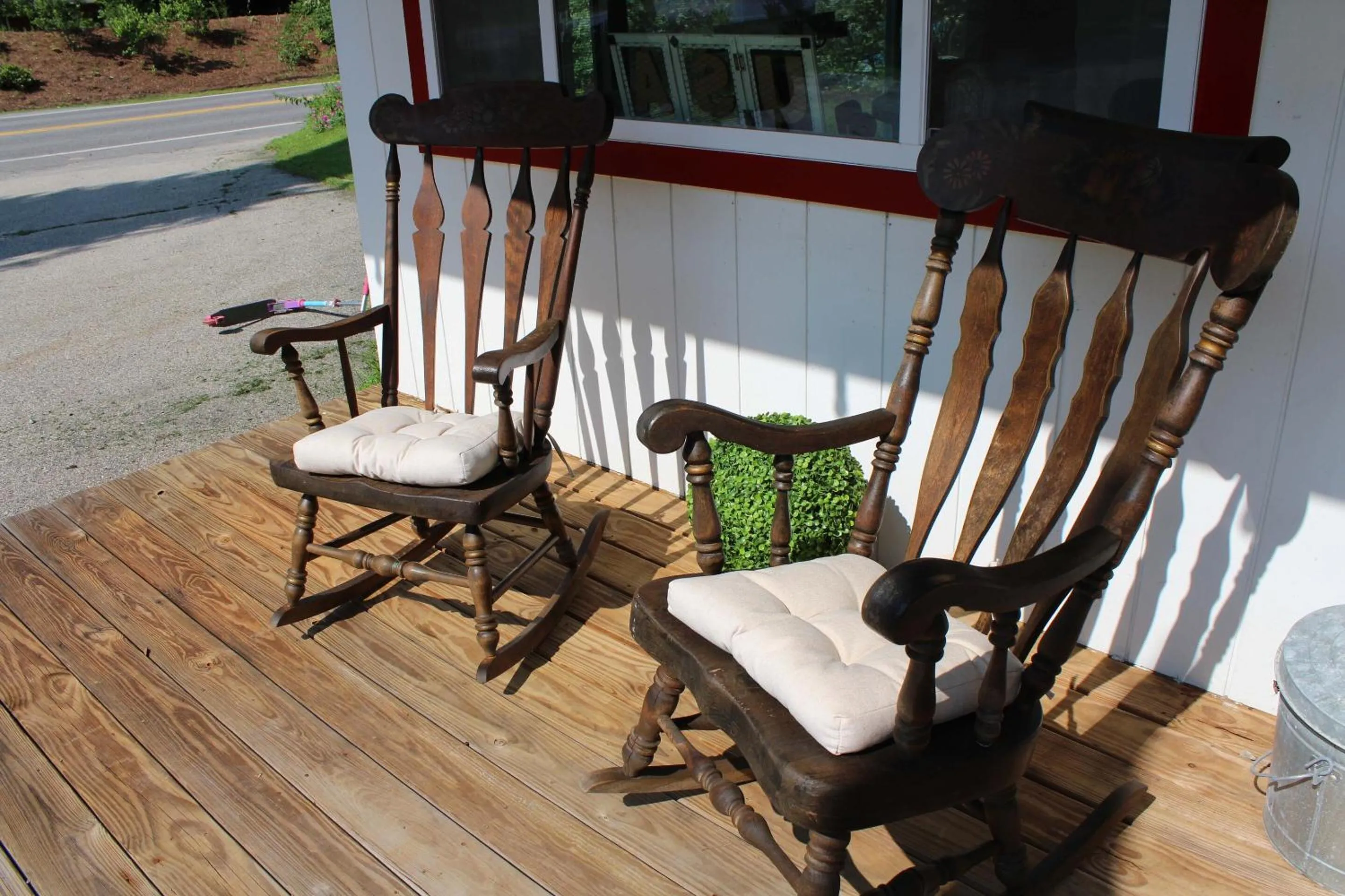 Patio in Yankee Trail Motel