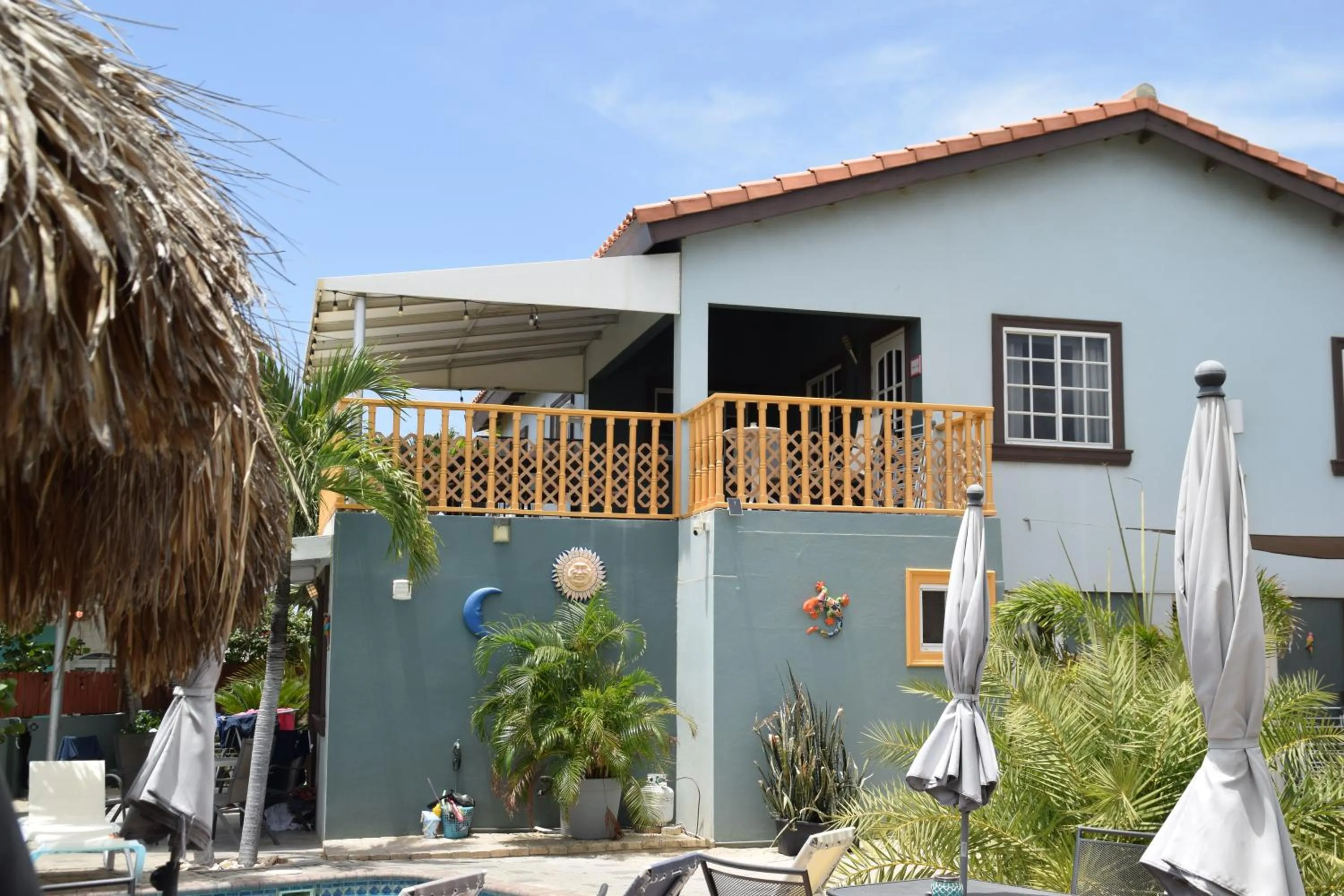 Property building in La Felicidad Aruba