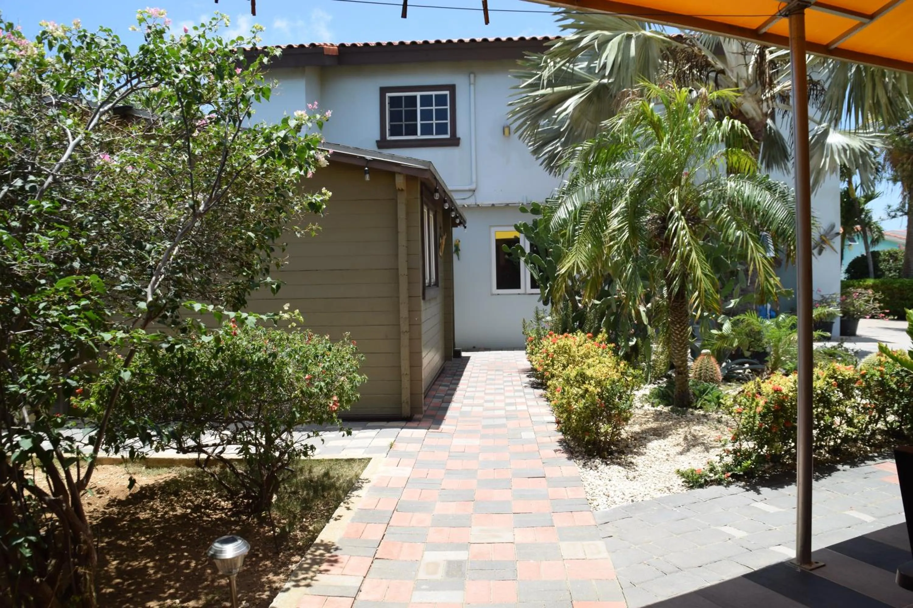 Garden in La Felicidad Aruba